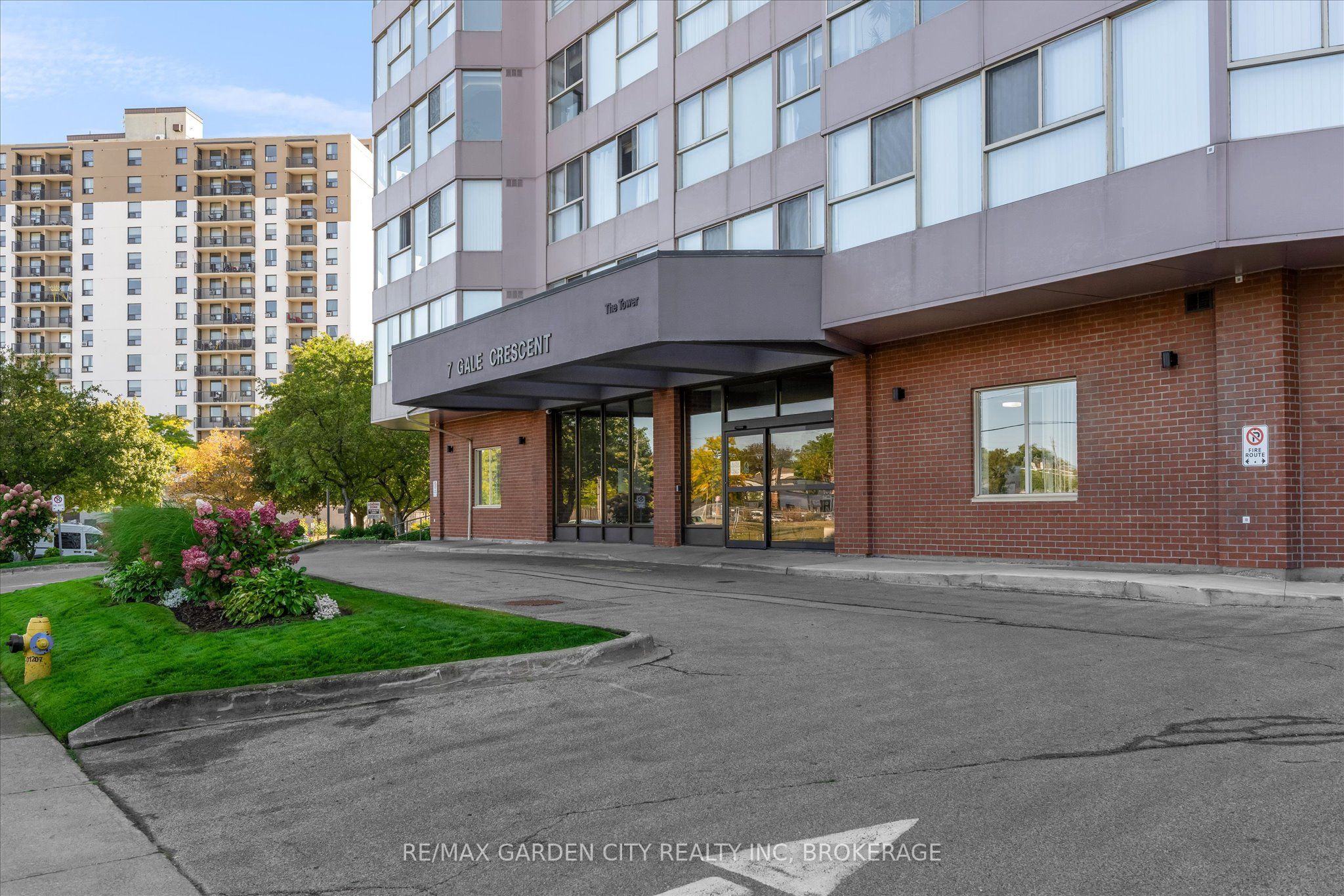7 Gale Crescent 1111, St. Catharines, ON L2R 7M8 photo 2
