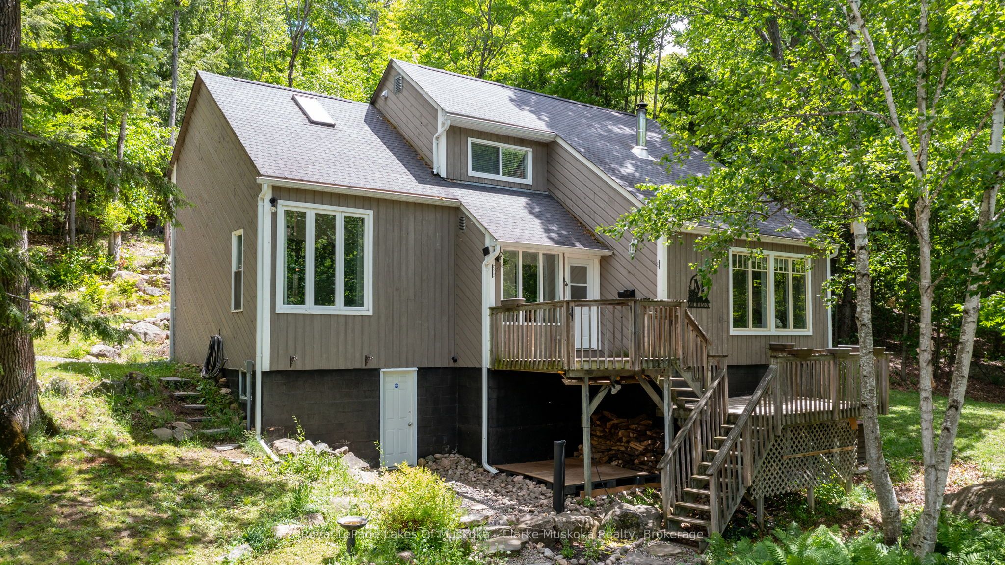 1037 Foreman Road, Muskoka Lakes, ON P0B 1J0 photo 3