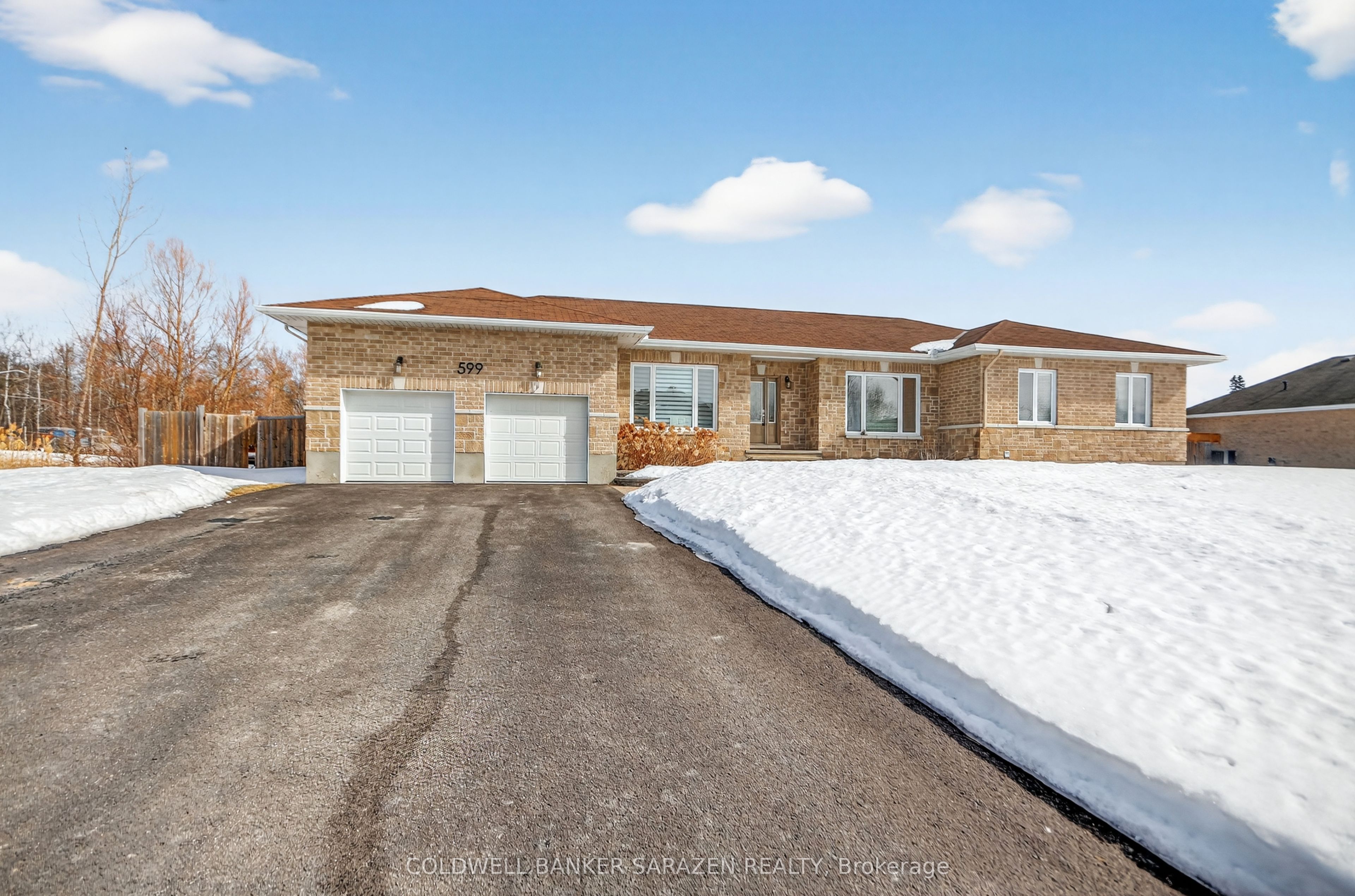 599 Ballycastle Crescent, Blossom Park - Airport and Area, ON K1X 0A2