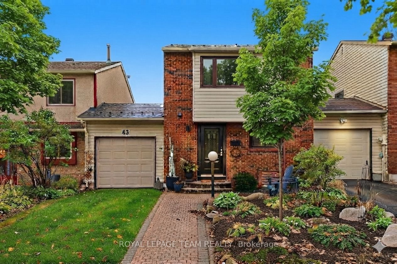 43 Whelan Drive, Barrhaven, ON K2J 2A3 photo 3