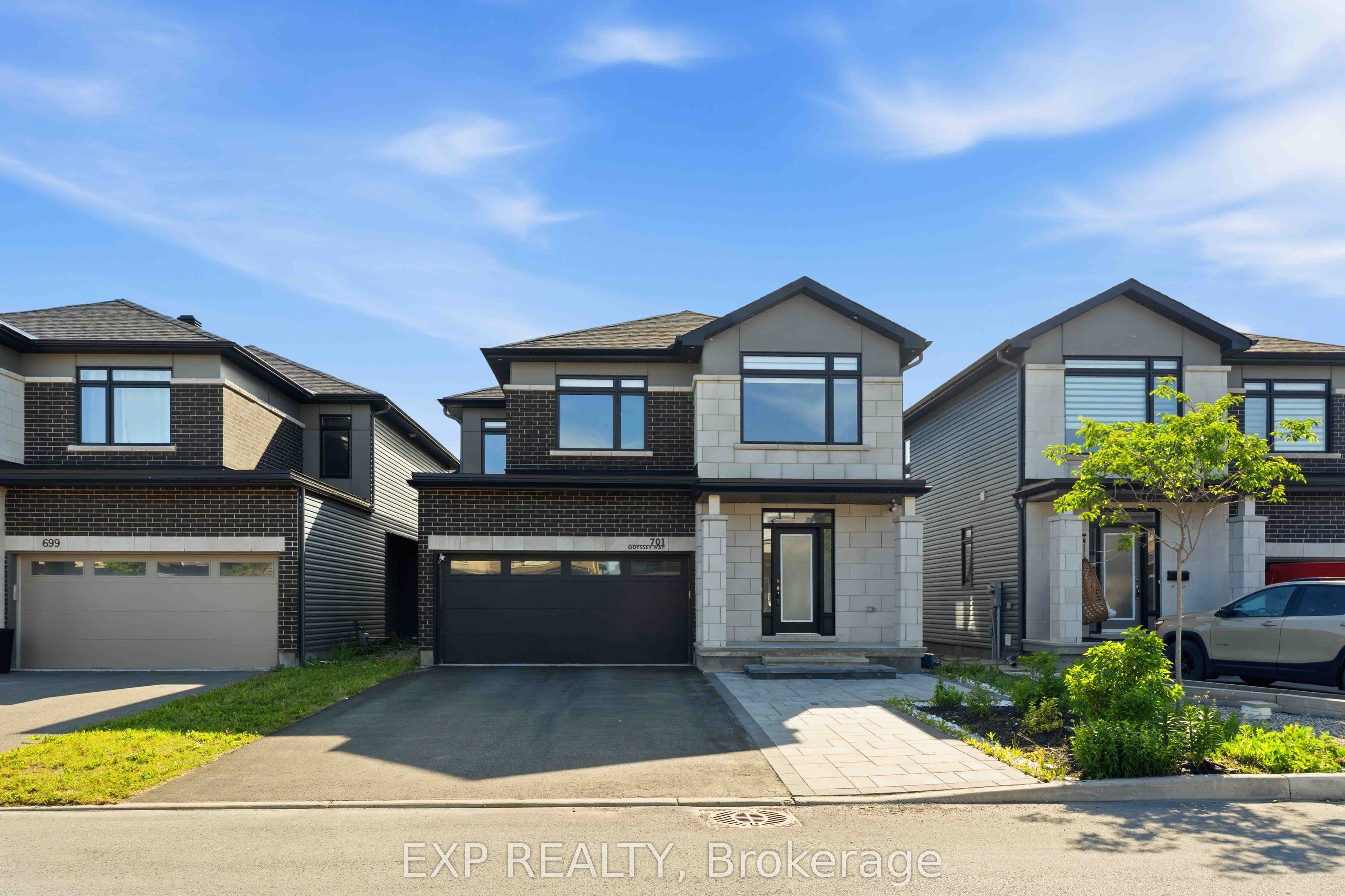 701 Odyssey Way, Leitrim, ON K1T 0V3 photo 2