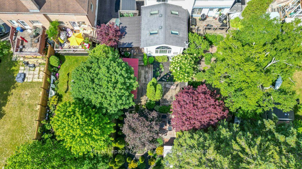 651 Front Street, Quinte West, ON K8V 4R9 photo 3