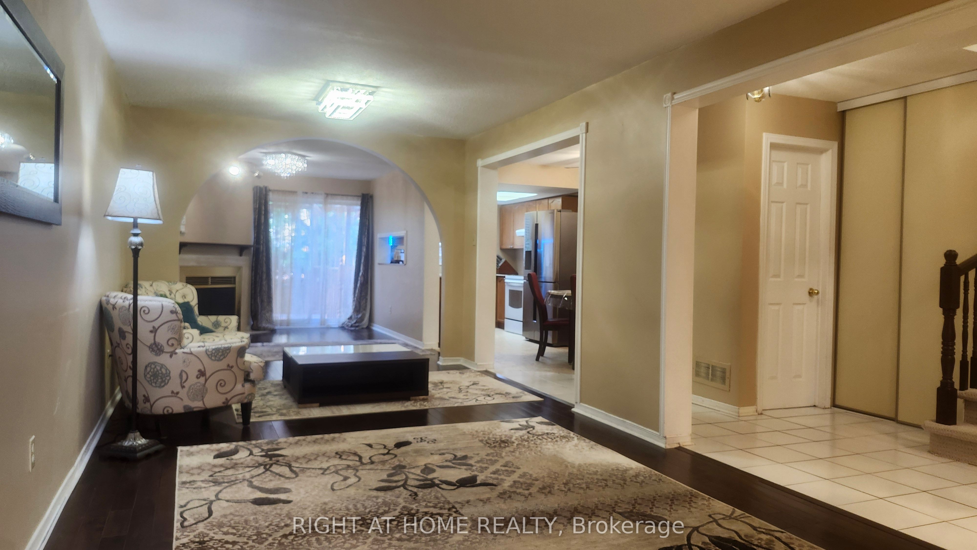 59 HAVENHURST Crescent, Hunt Club - South Keys and Area, ON K1T 3G5 photo 4