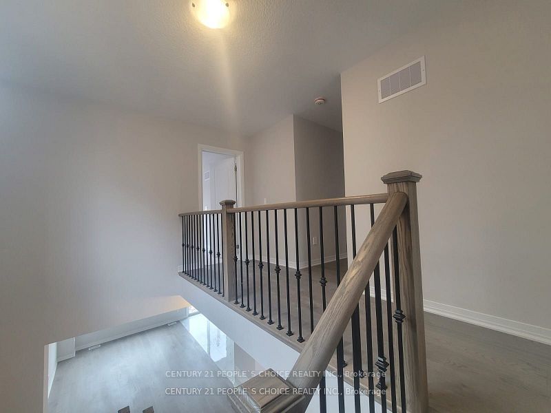 208 Leslie Davis Street, North Dumfries, ON N0B 1E0 photo 5