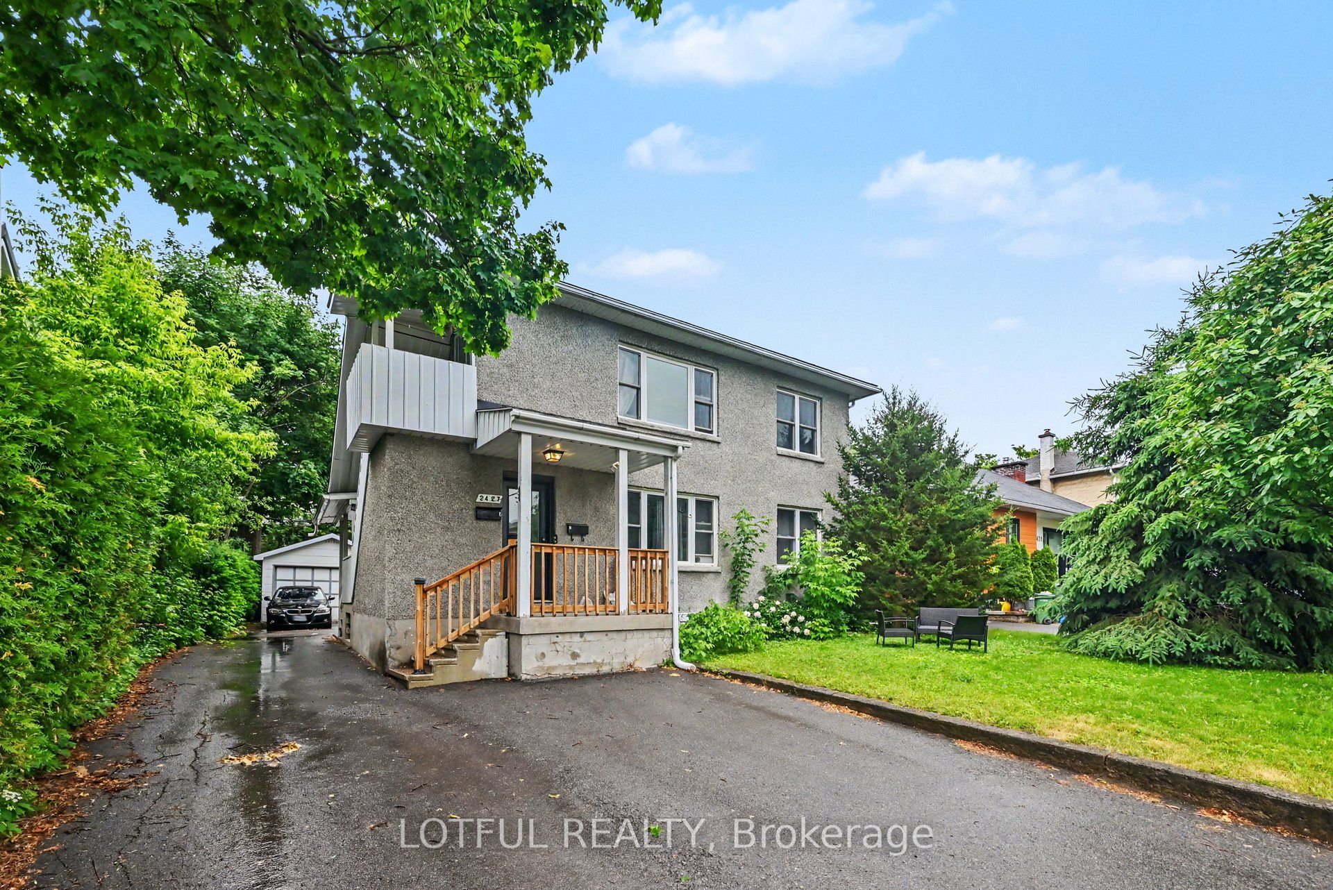 2427 Chasseur Avenue 3, Billings Bridge - Riverside Park and Area, ON K1V 8E5 photo 2