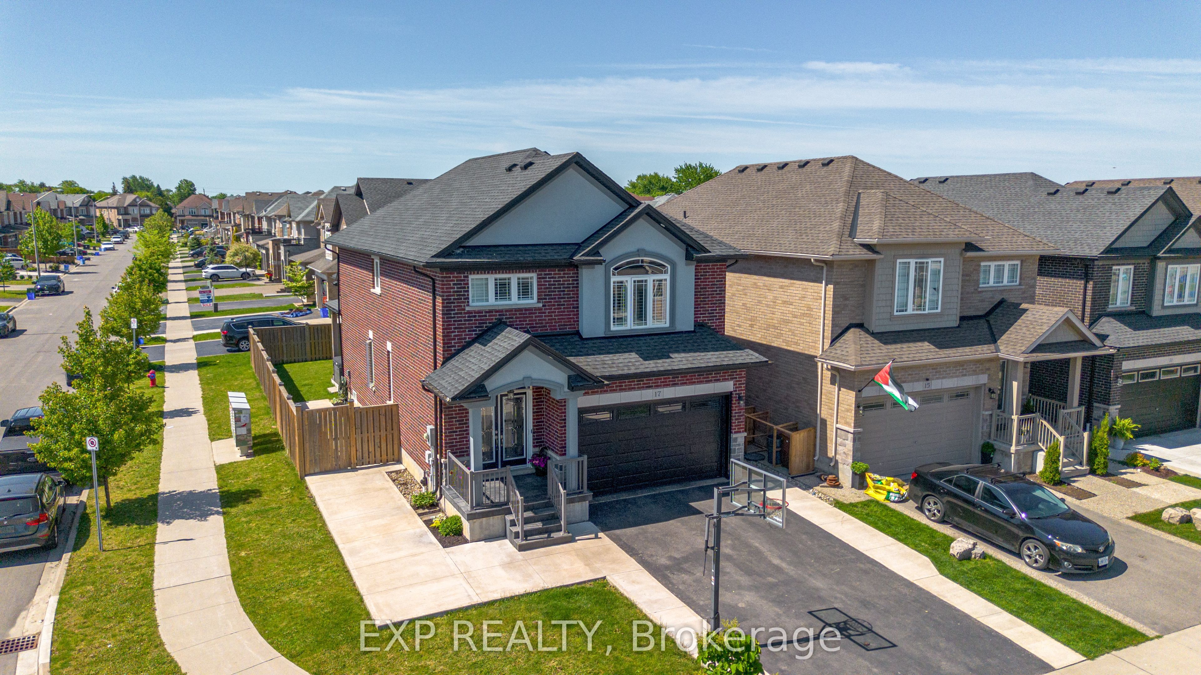 17 Narbonne Crescent, Hamilton, ON L8J 0J7 photo 2