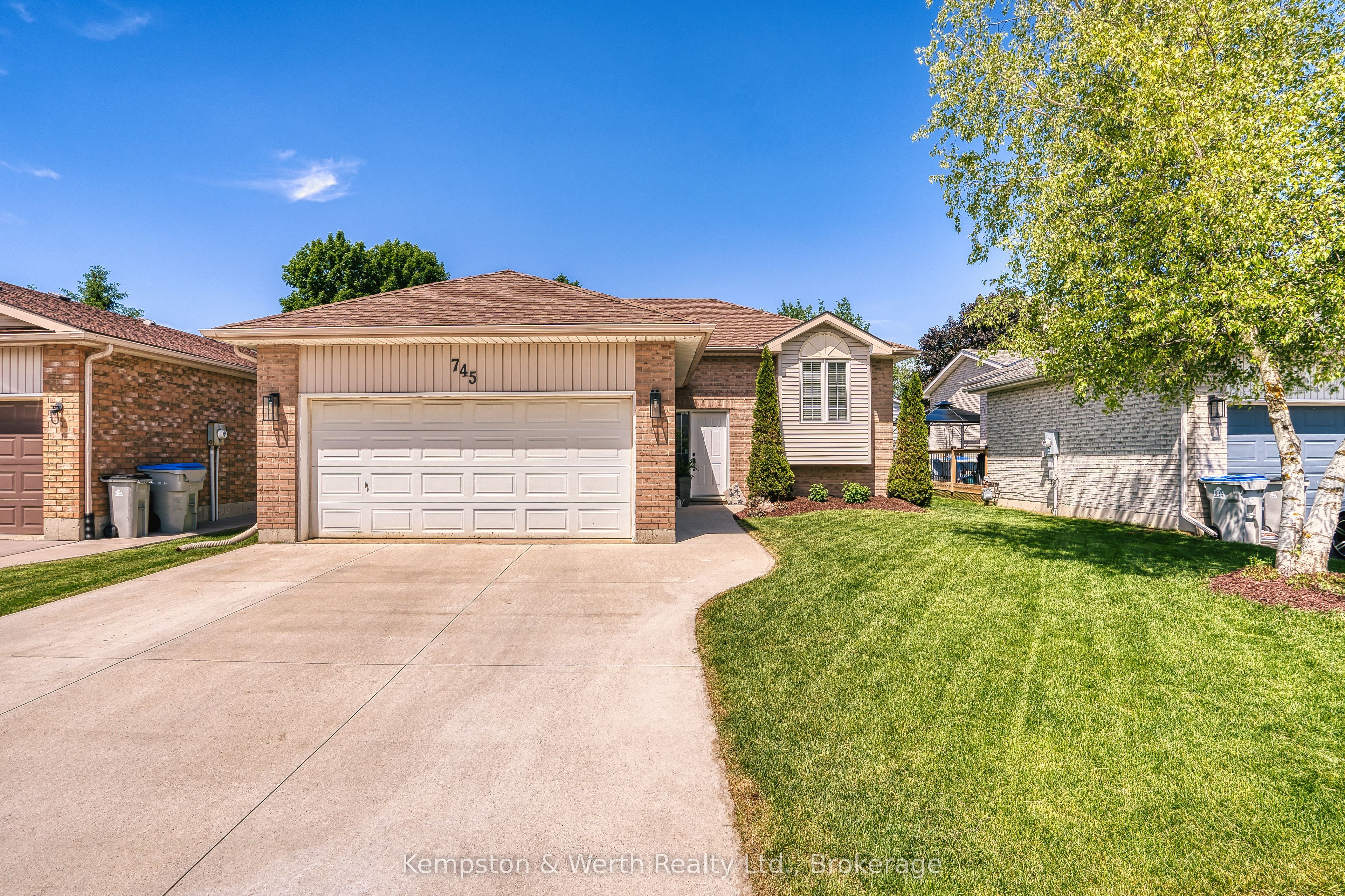 745 Lavery Street, North Perth, ON N4W 3T4 photo 4