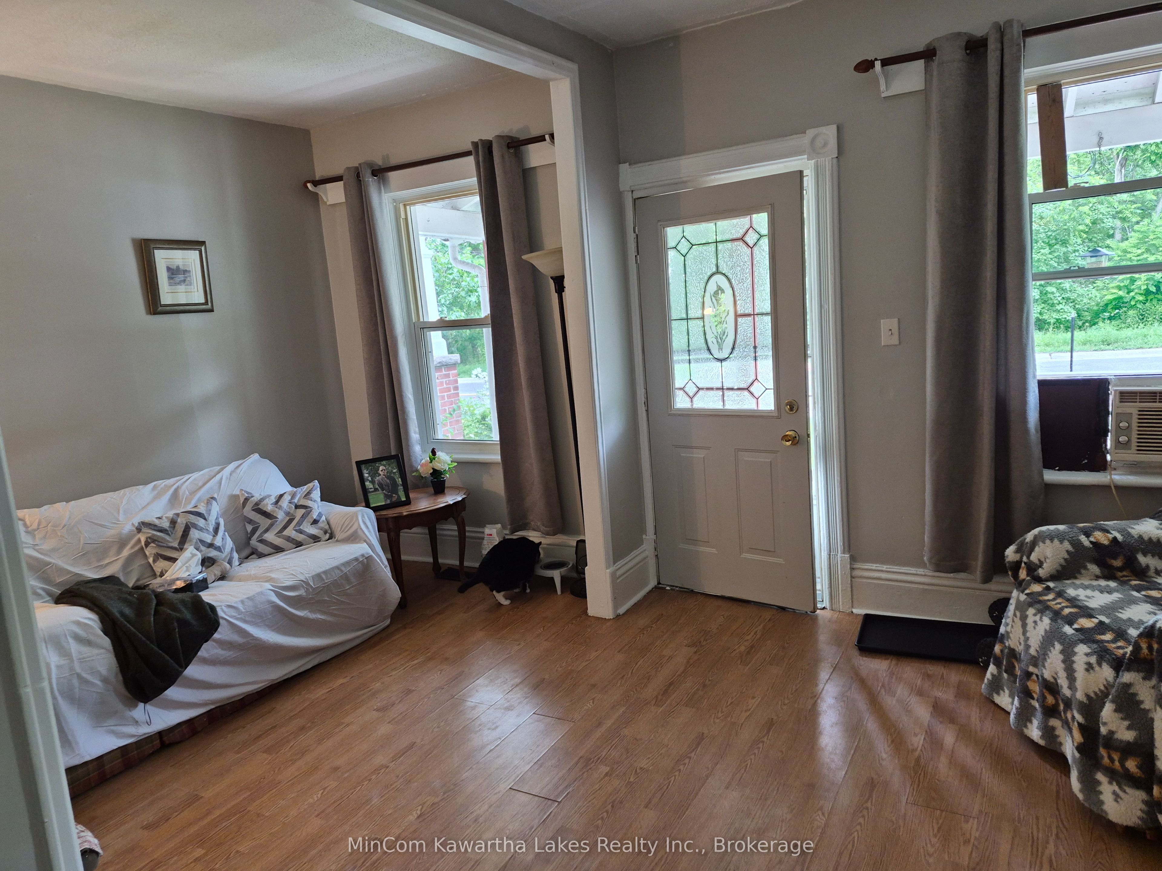 460 Driscoll Terrace, Peterborough, ON K9H 1T7 photo 2
