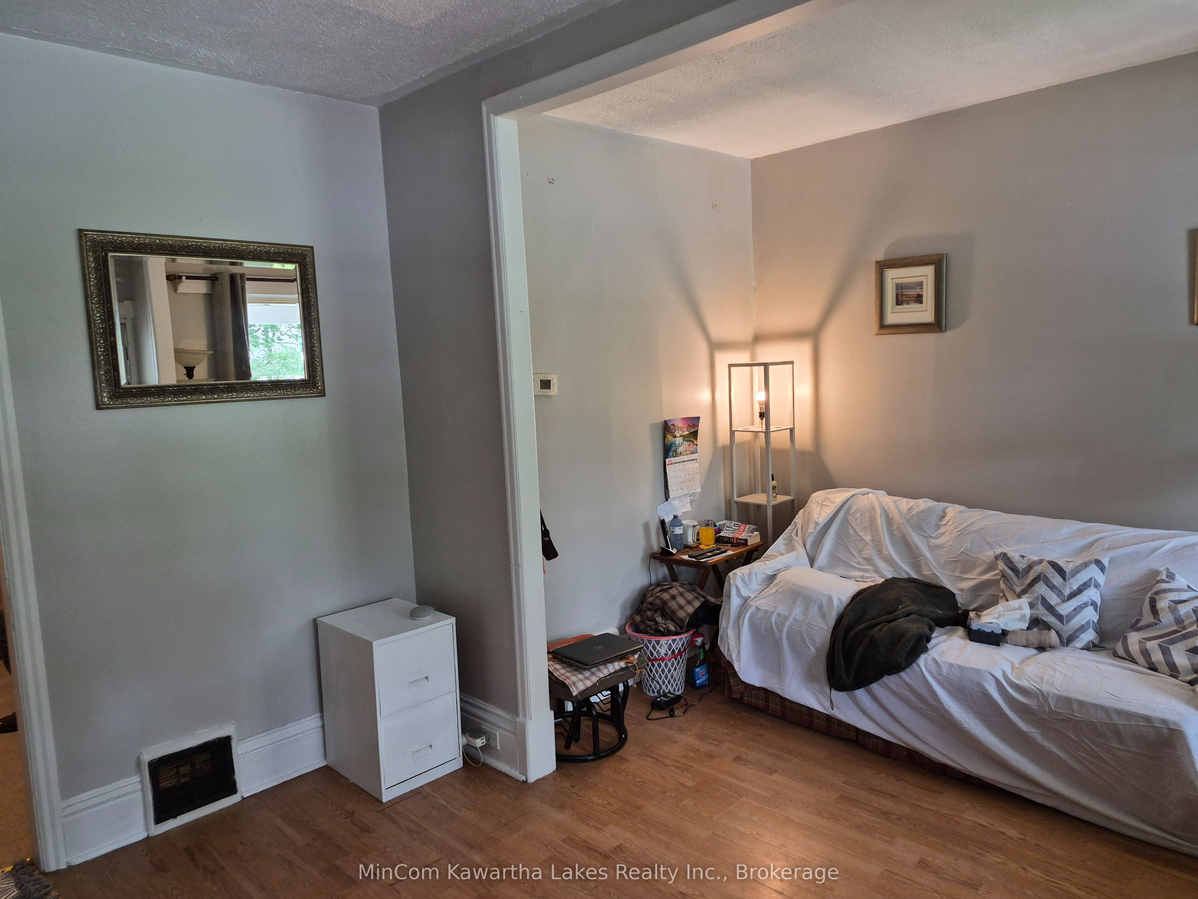 460 Driscoll Terrace, Peterborough, ON K9H 1T7 photo 3