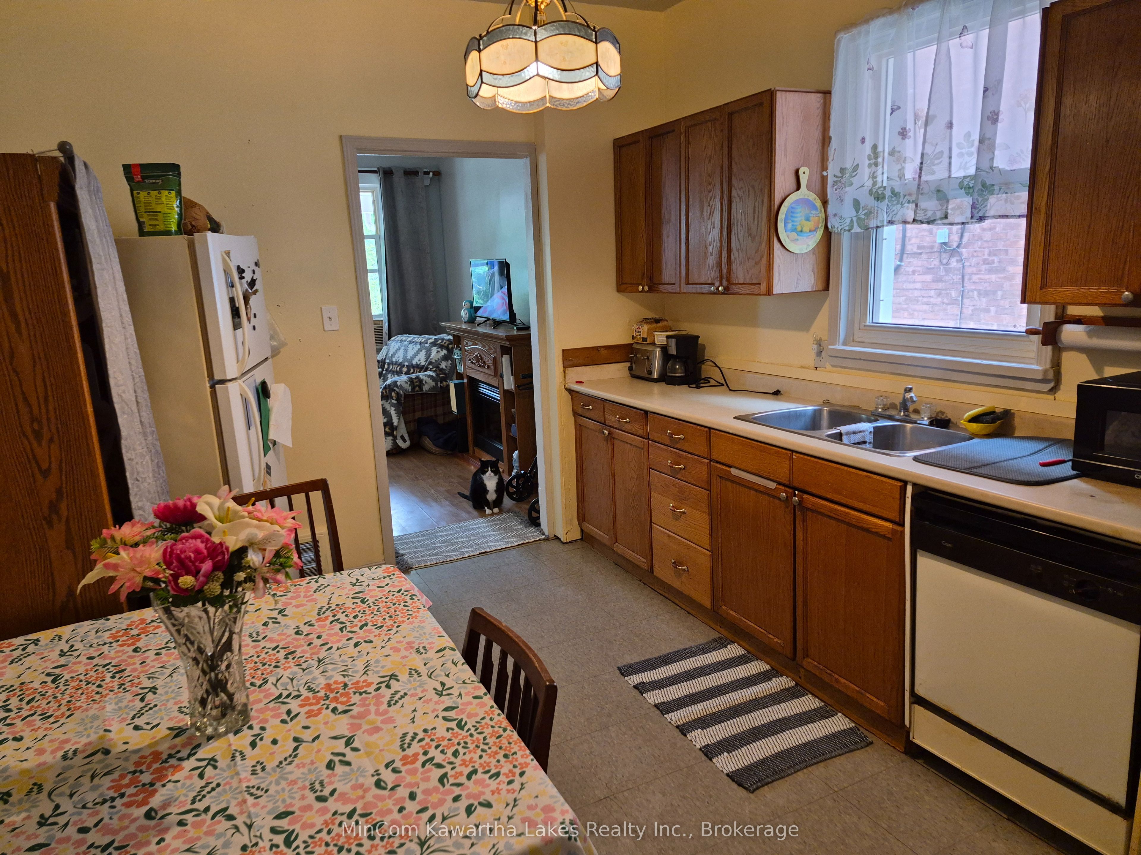 460 Driscoll Terrace, Peterborough, ON K9H 1T7 photo 5