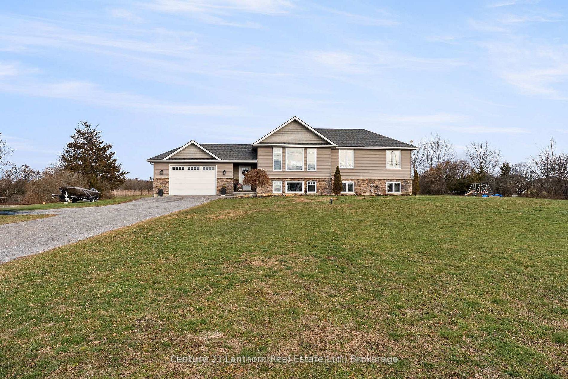 20846 Loyalist Parkway, Prince Edward County, ON K0K 1T0