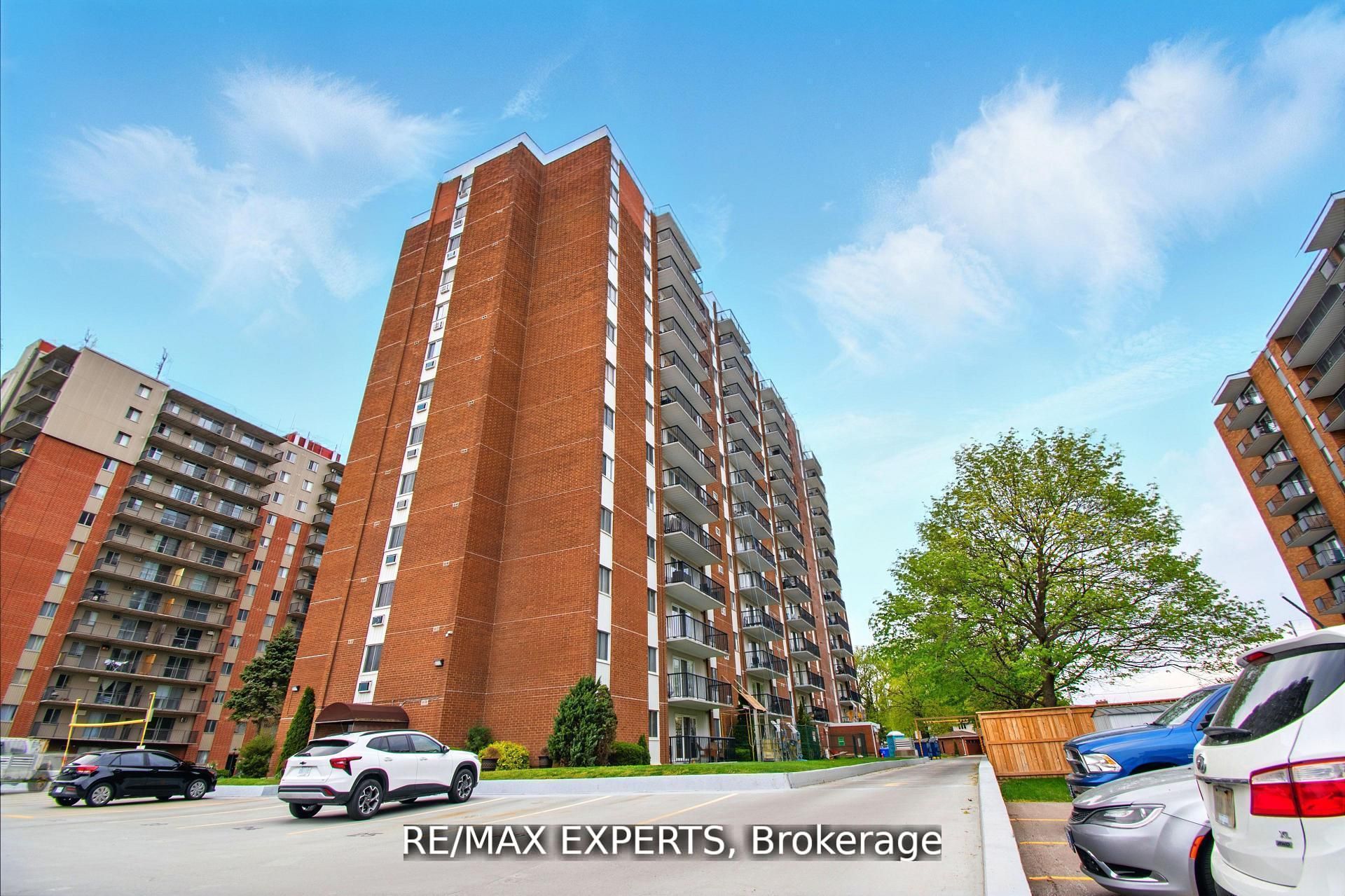8591 Riverside Drive E 410, Windsor, ON N8S 1G3 photo 3