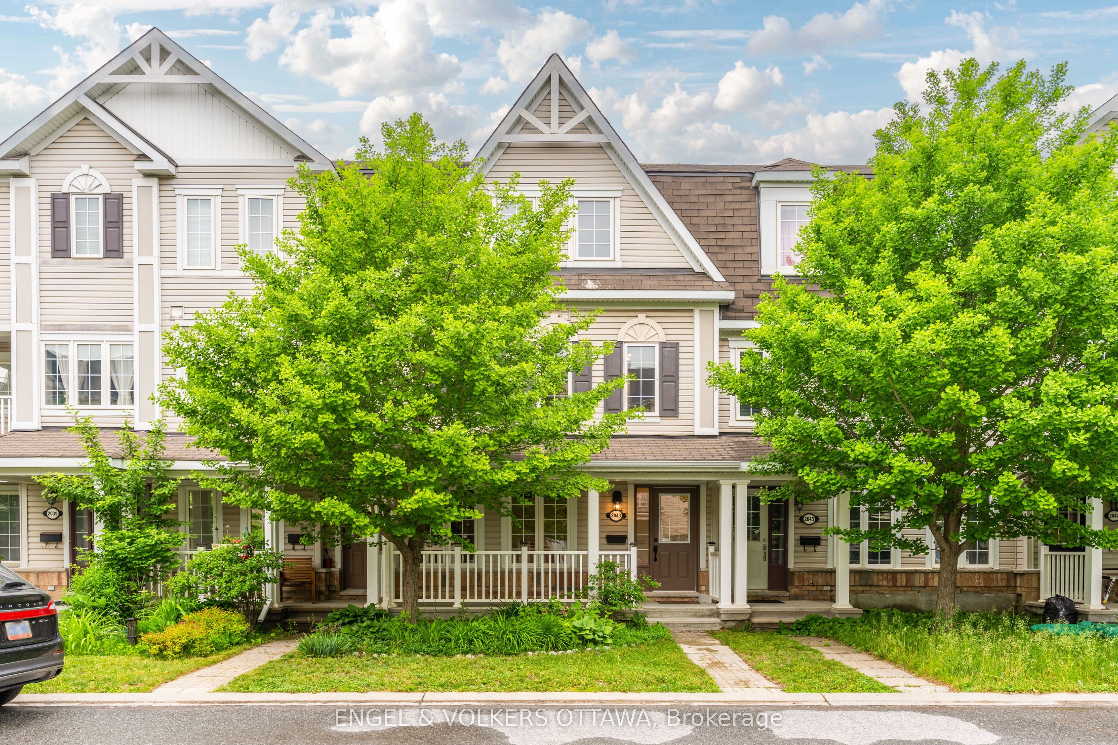 2043 MADRID Avenue, Barrhaven, ON K2J 0K1