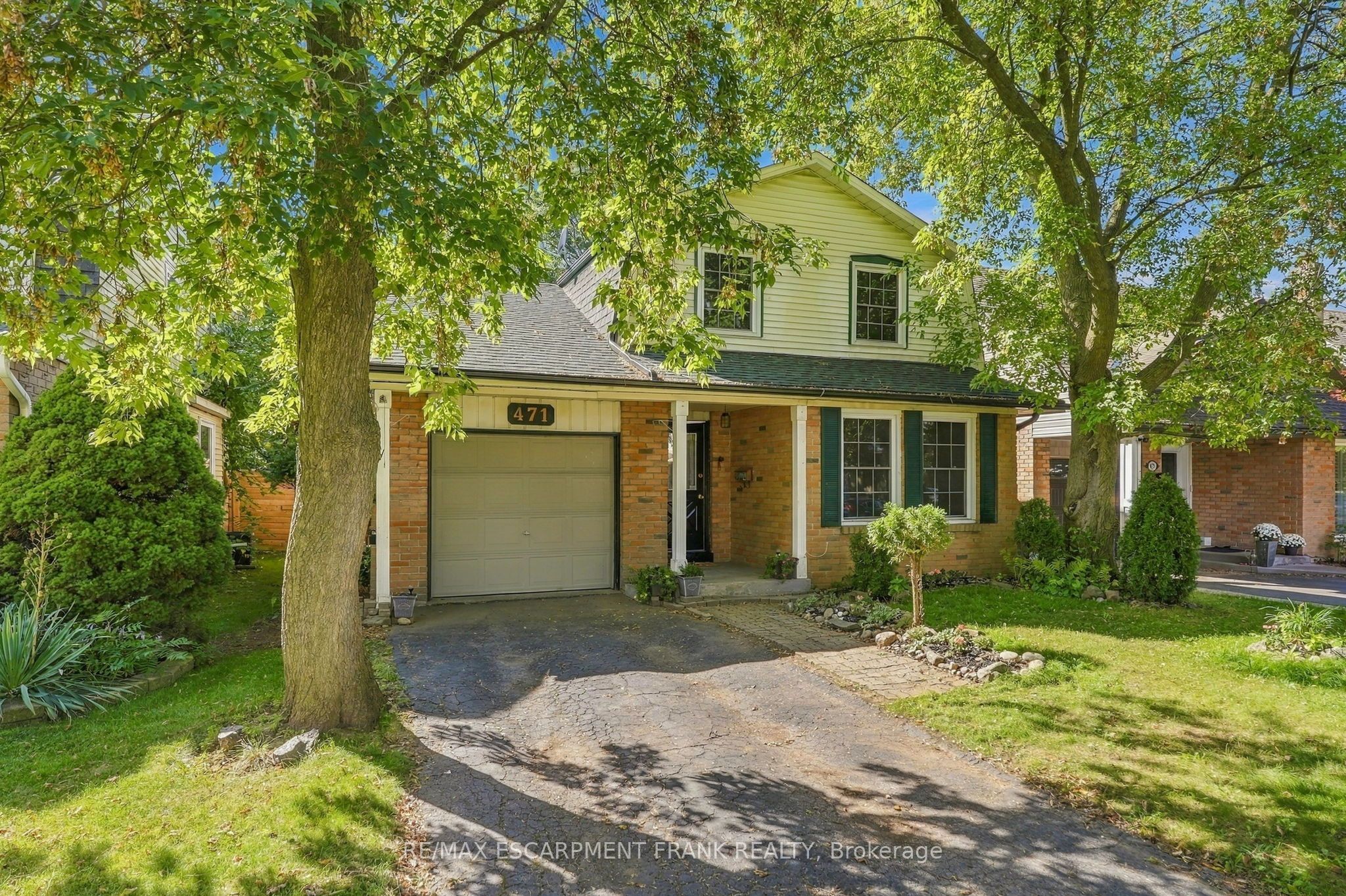 471 KNIGHTSBRIDGE Crescent, Hamilton, ON L9G 3S4 photo 2