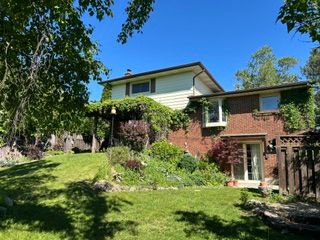 87 Oakwood Crescent, Peterborough, ON K9J 1N2 photo 3
