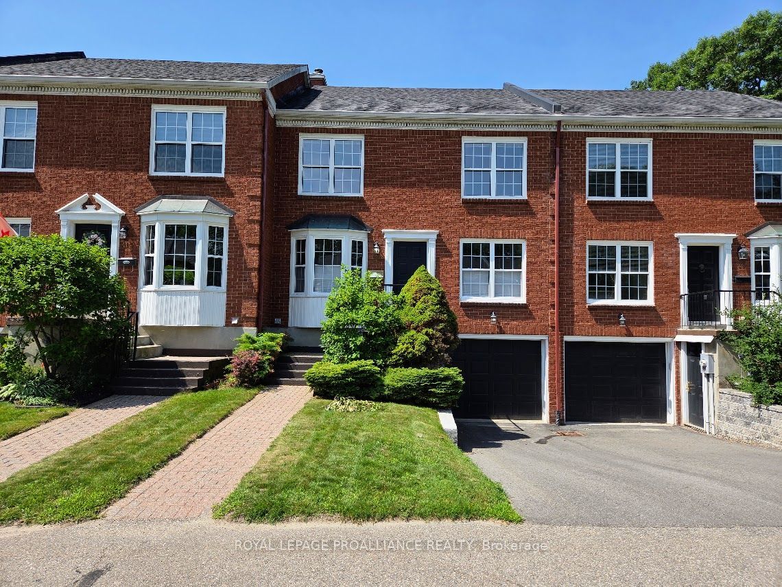 40 Country Club Place, Brockville, ON K6V 6T9 photo 3