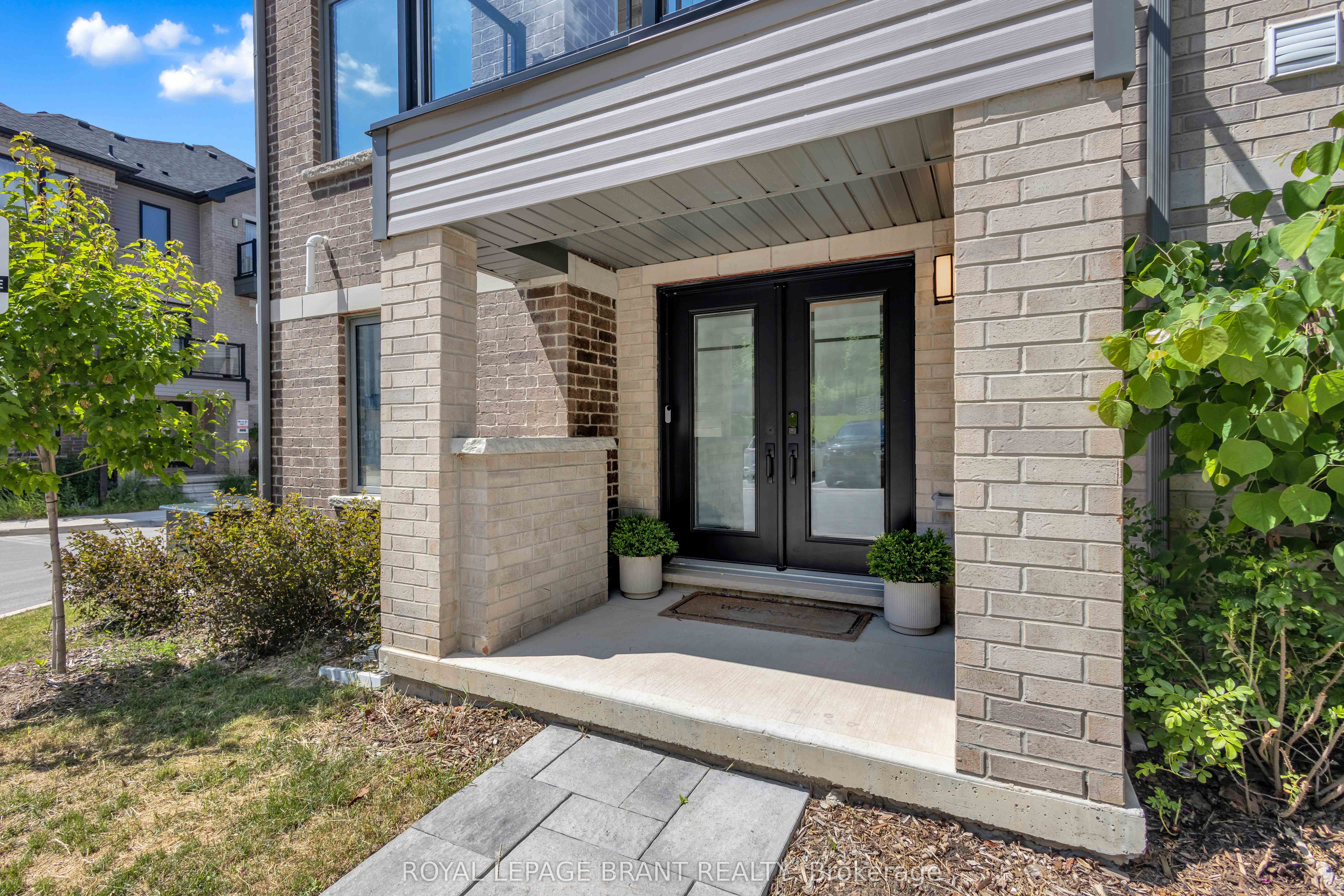 585 Colborne Street 1118, Brantford, ON N3S 3M7 photo 5