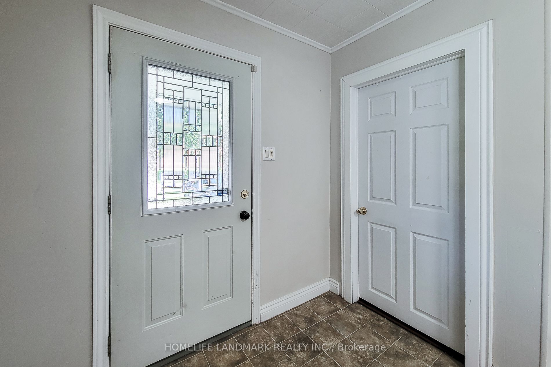 242 Bowman Street, Hamilton, ON L8S 2V2 photo 3