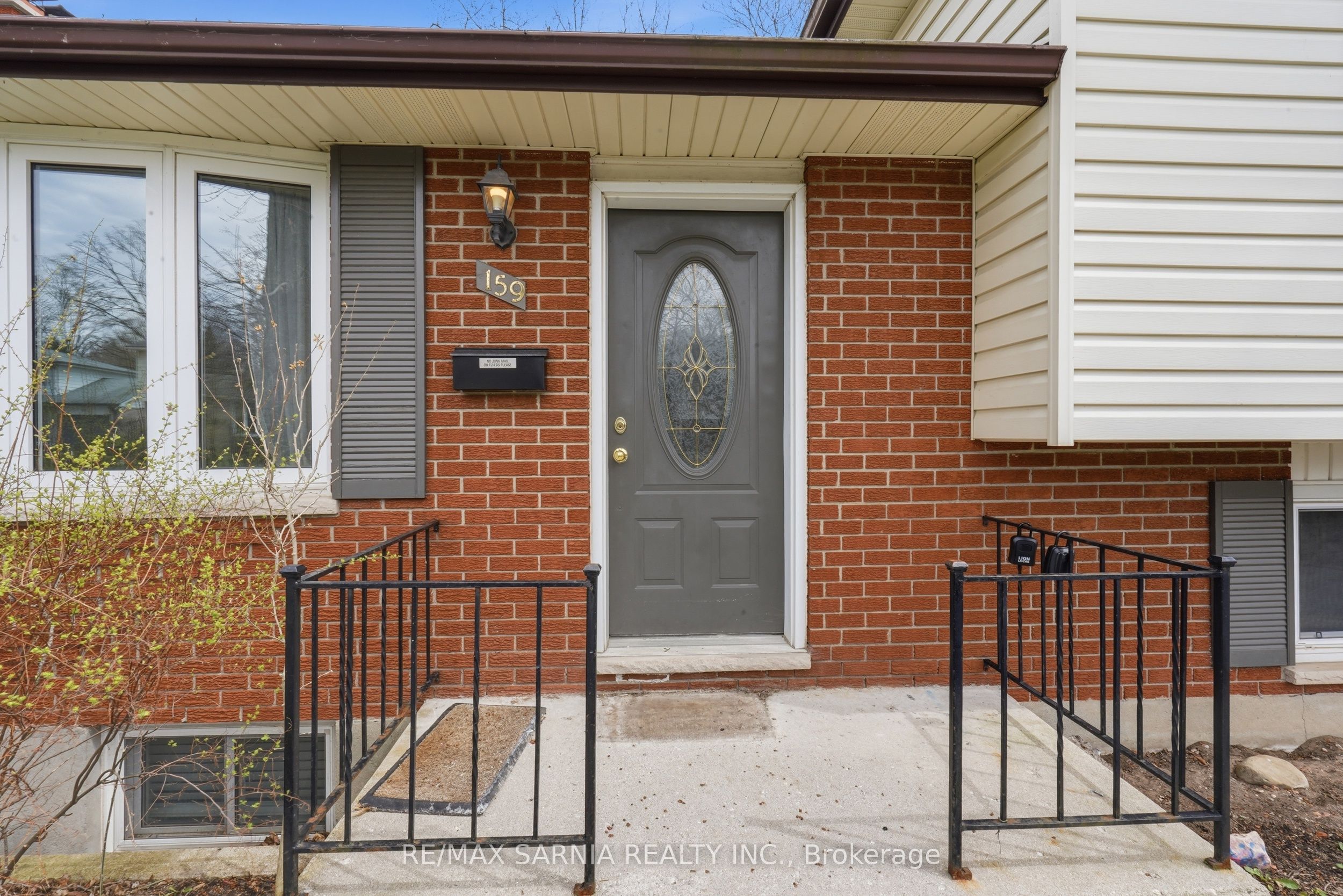 159 Estella Court, London South, ON N6J 3C5 photo 4