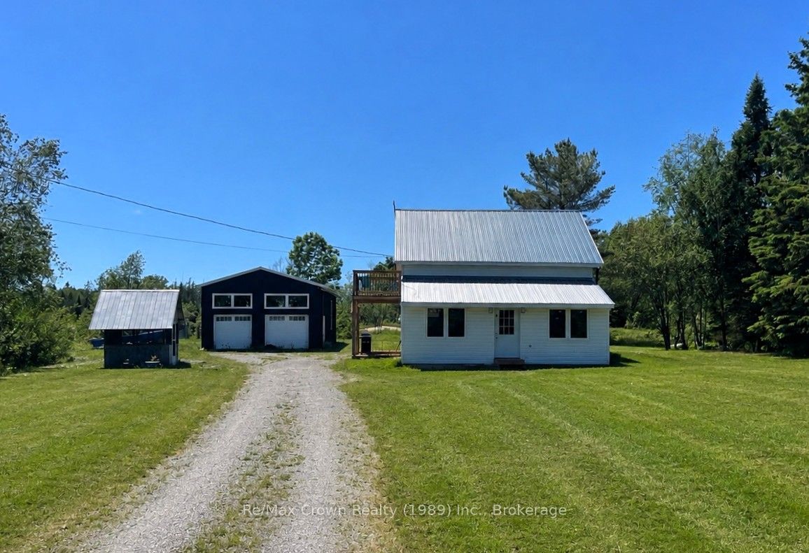 5 20th Side Road, Parry Sound Remote Area, ON P0H 1Y0