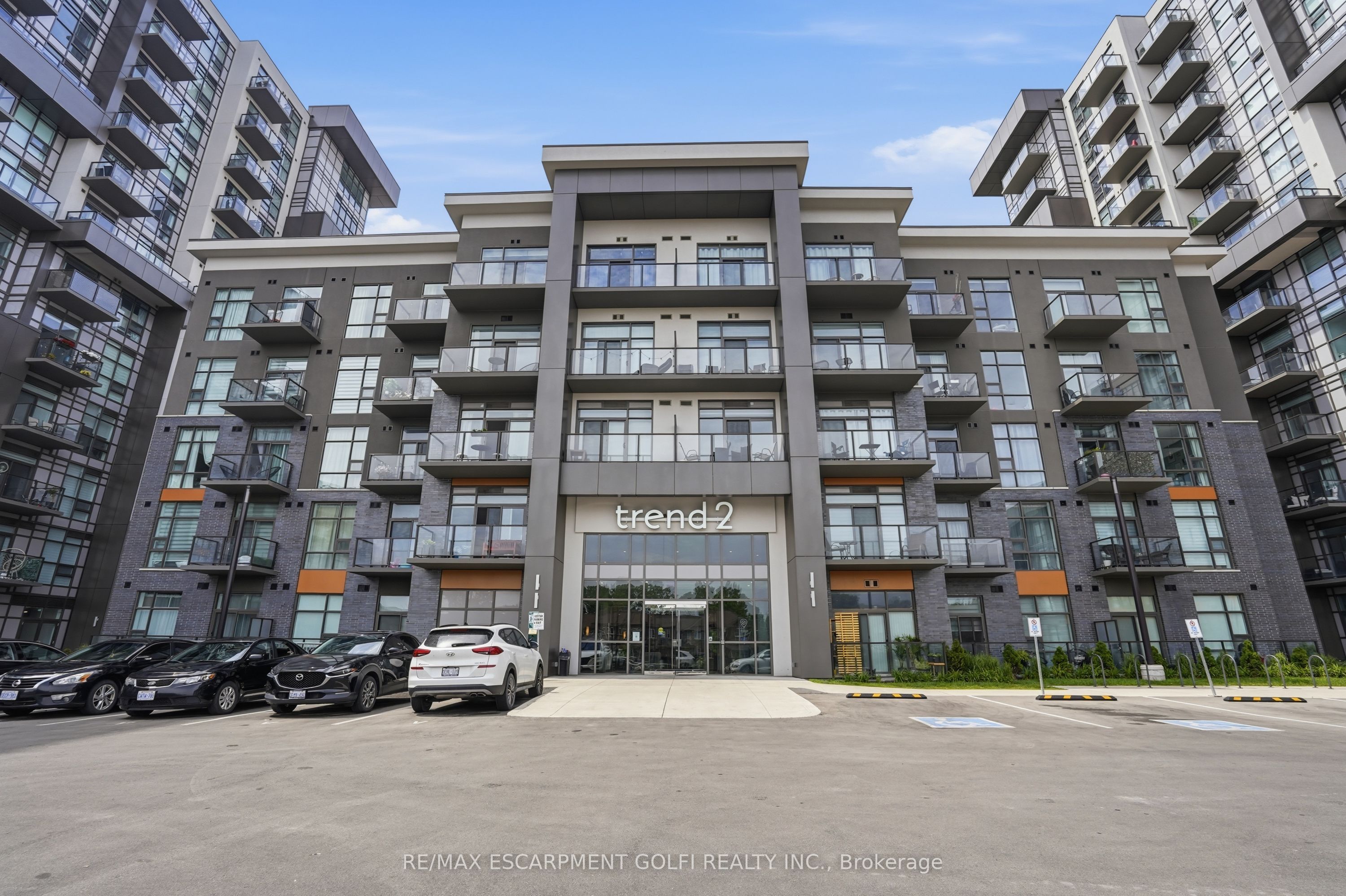 460 Dundas Street E 1008, Hamilton, ON L8B 2A5