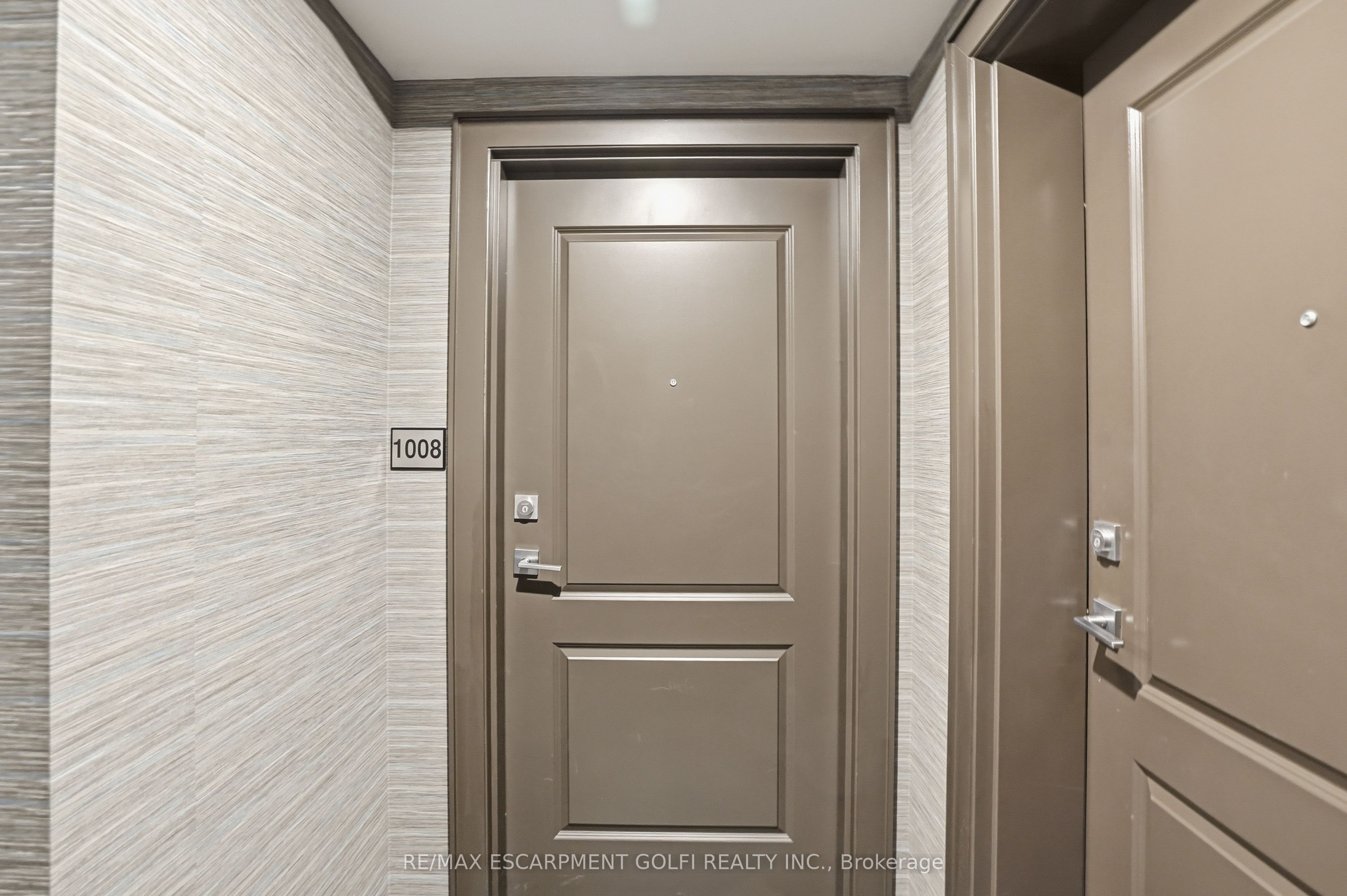 460 Dundas Street E 1008, Hamilton, ON L8B 2A5 photo 3