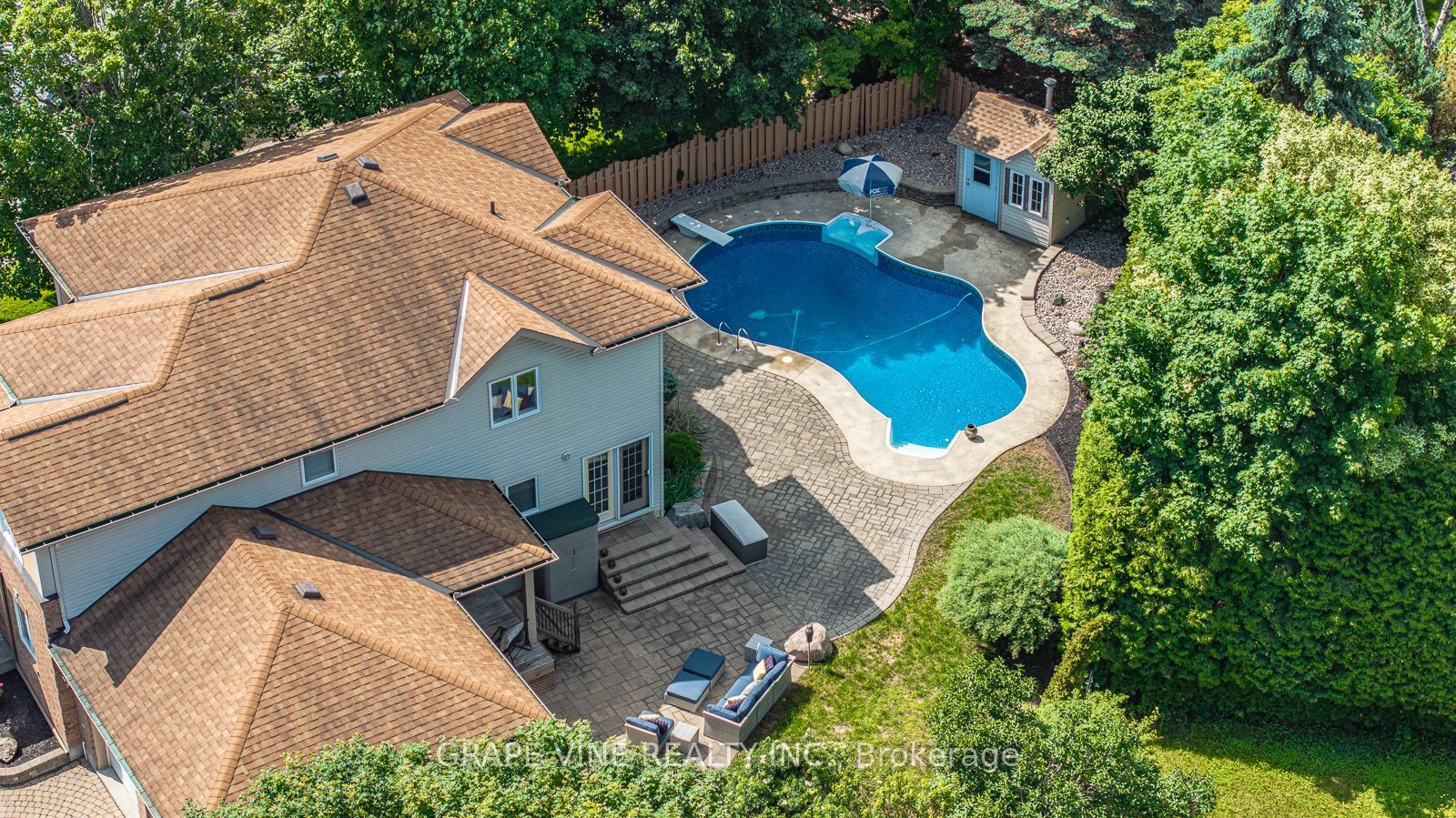 4 Carbery Drive, Stittsville - Munster - Richmond, ON K2S 1E3 photo 3