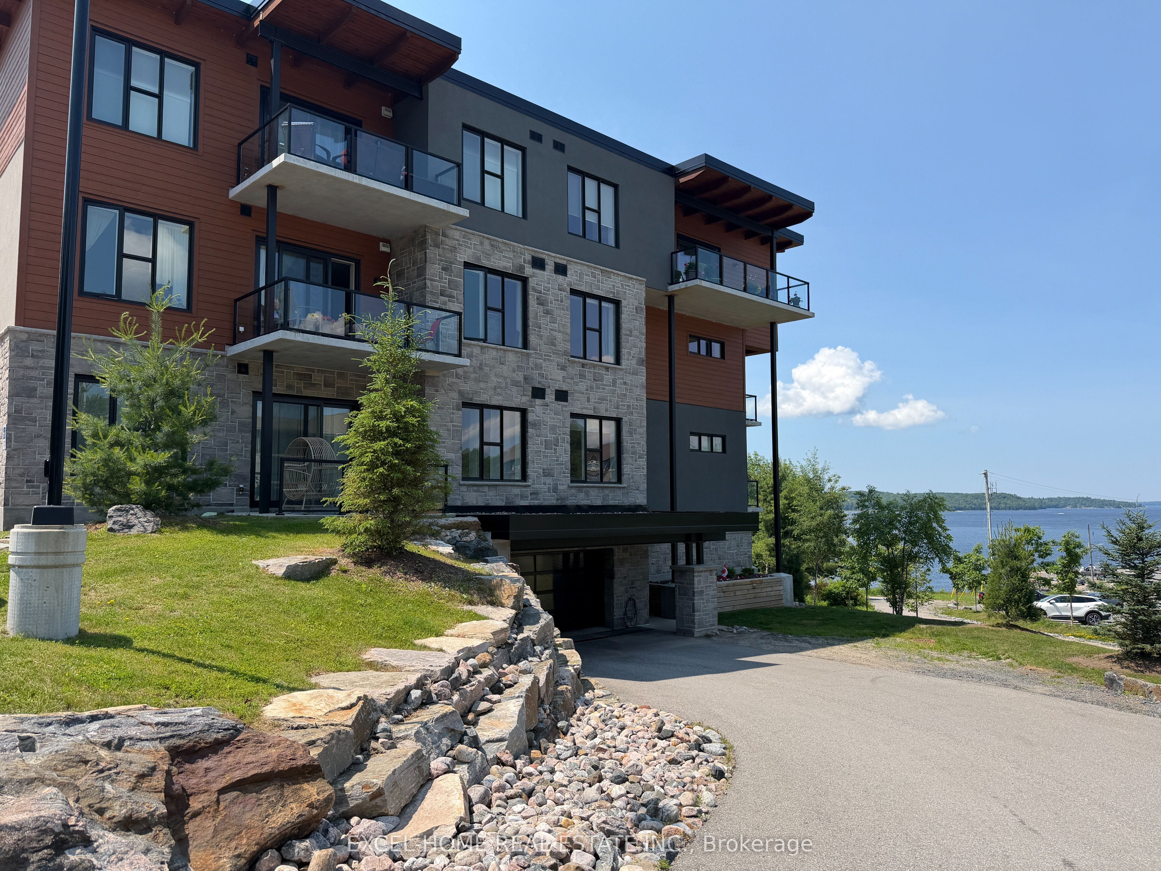 20 Salt Dock Road 211, Parry Sound, ON P2A 0E7 photo 4