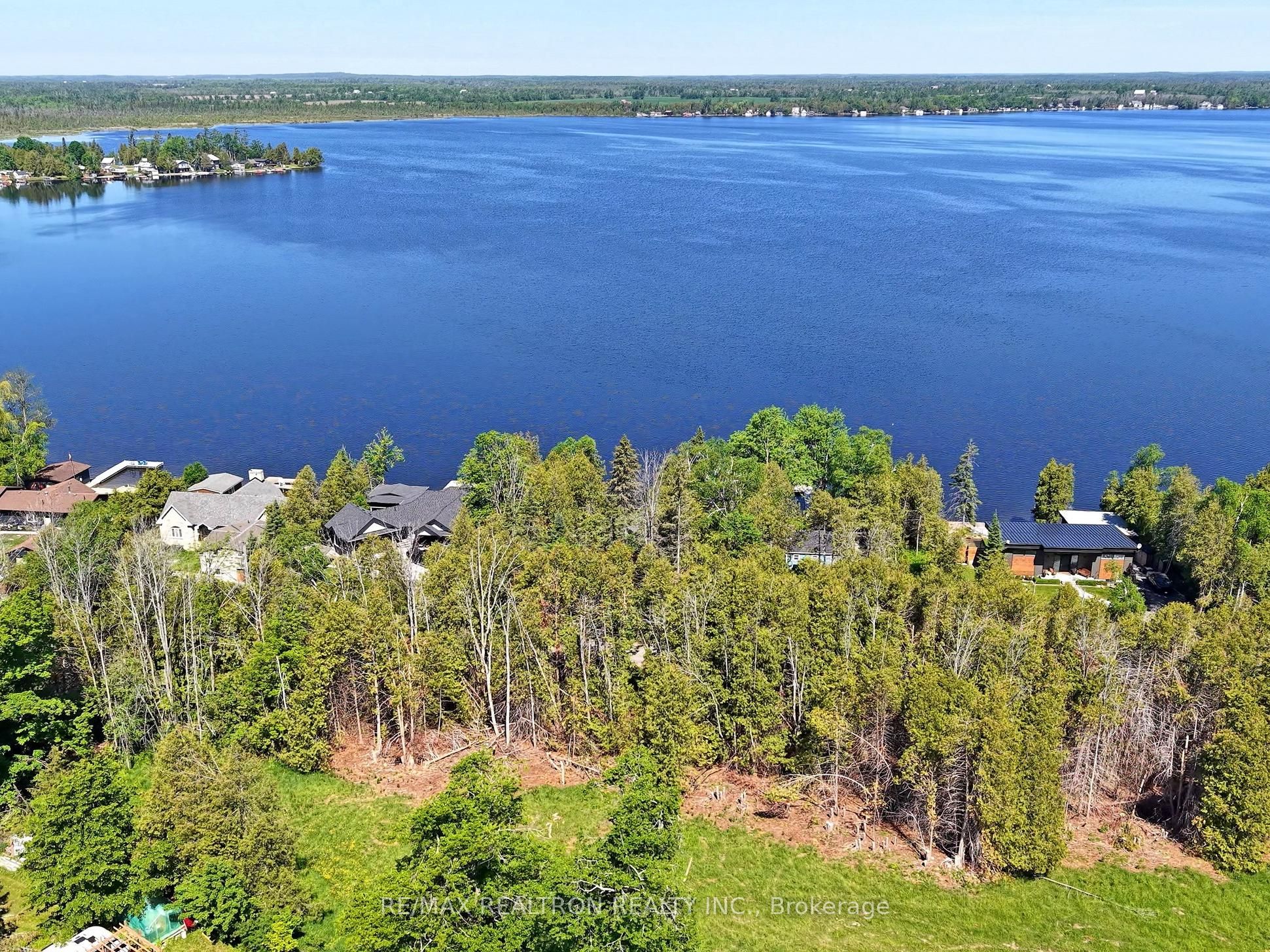 58 Iris Drive, Kawartha Lakes, ON K0M 1G0 photo 2