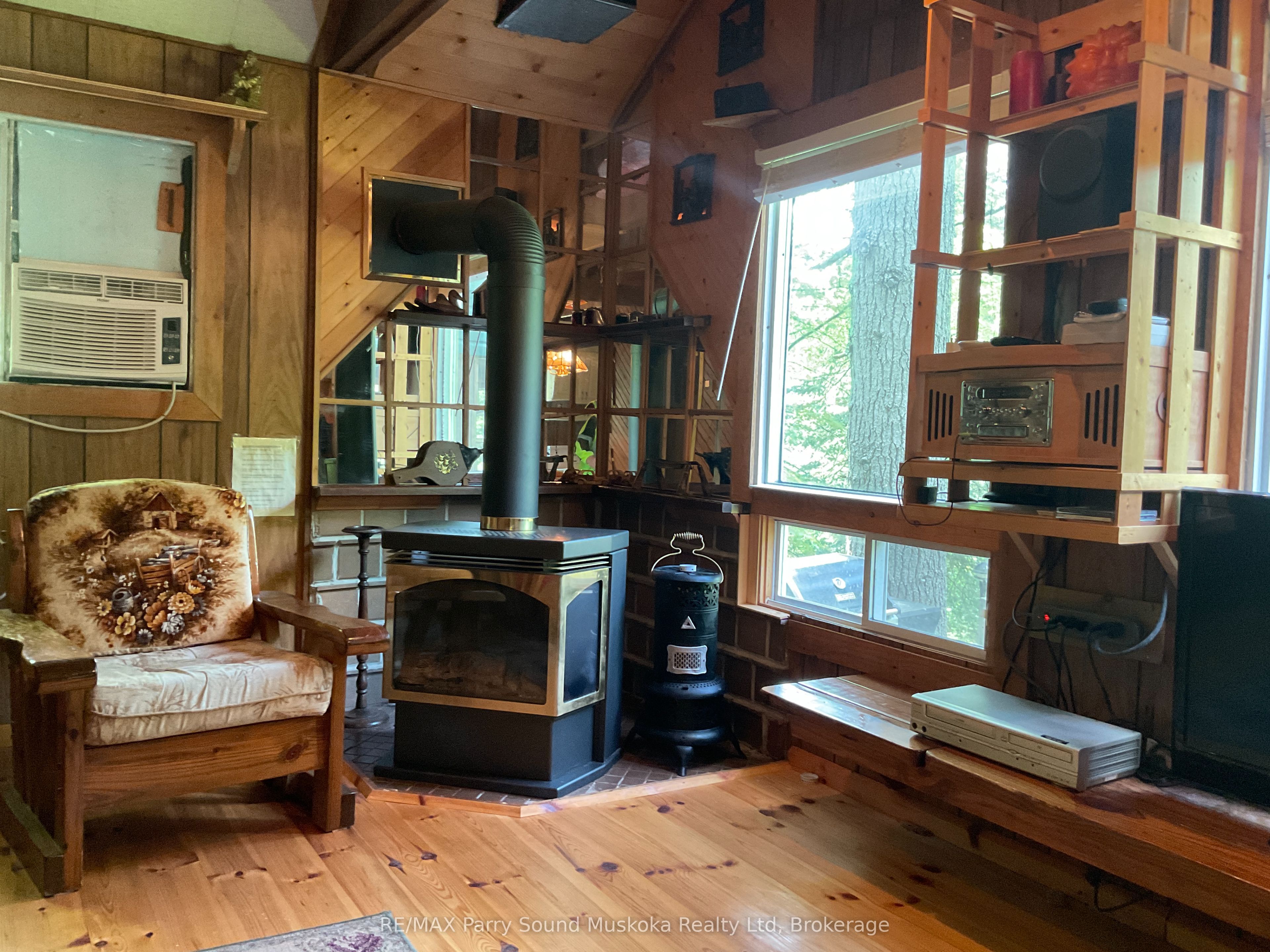 426 Ranger Bay N/A, Parry Sound Remote Area, ON P0H 1S0 photo 2