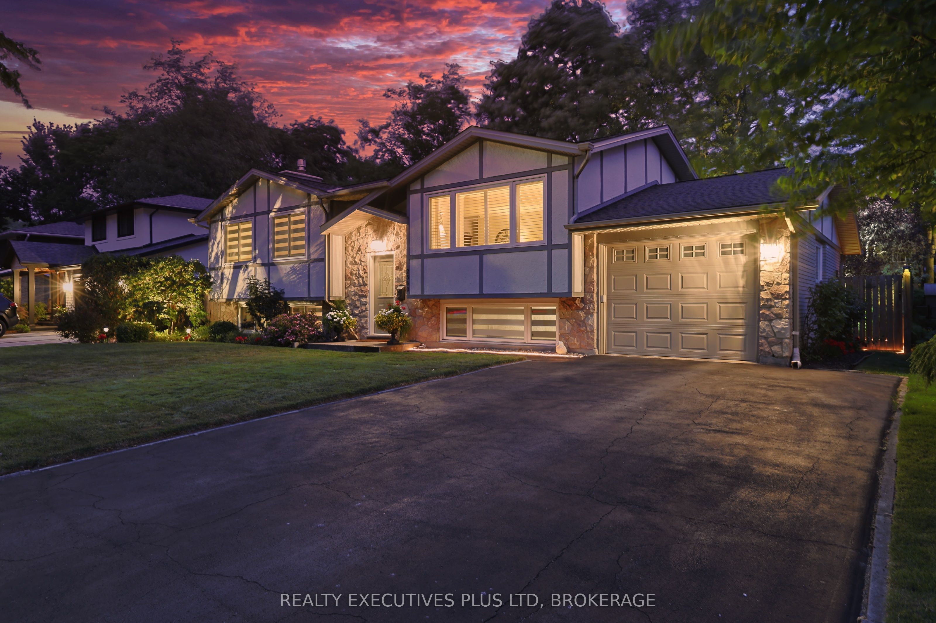 2560 LEPP Avenue, Niagara Falls, ON L2J 3G3