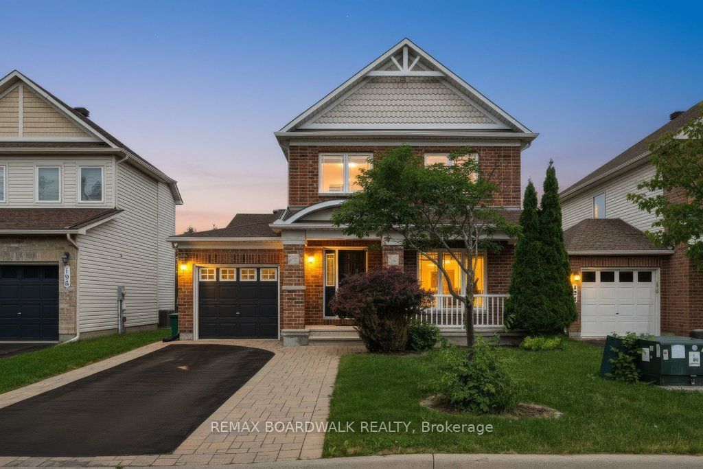 200 Branthaven Street, Orleans - Cumberland and Area, ON K4A 0H7 photo 3