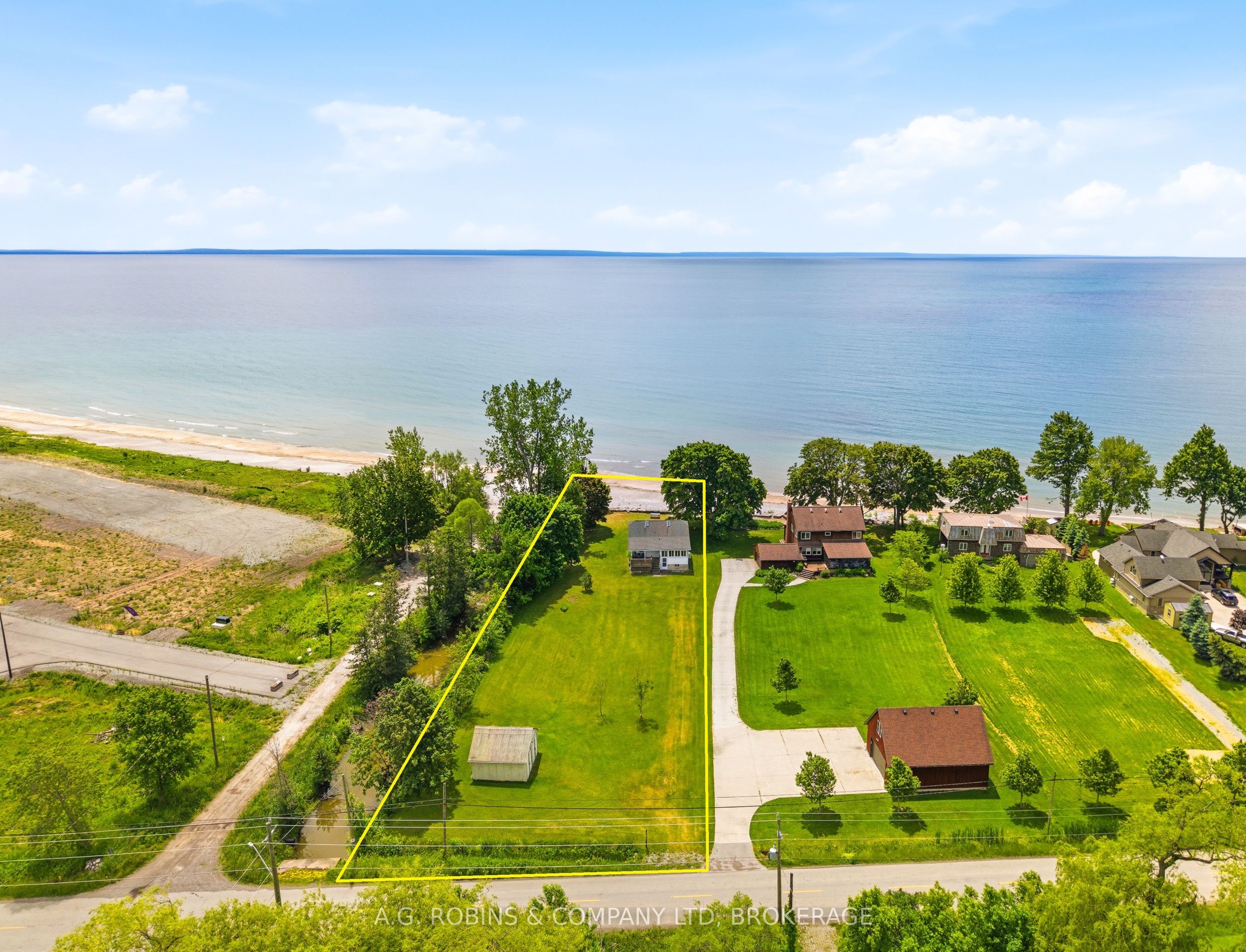 11803 Lakeshore Road, Wainfleet, ON L0S 1V0 photo 4