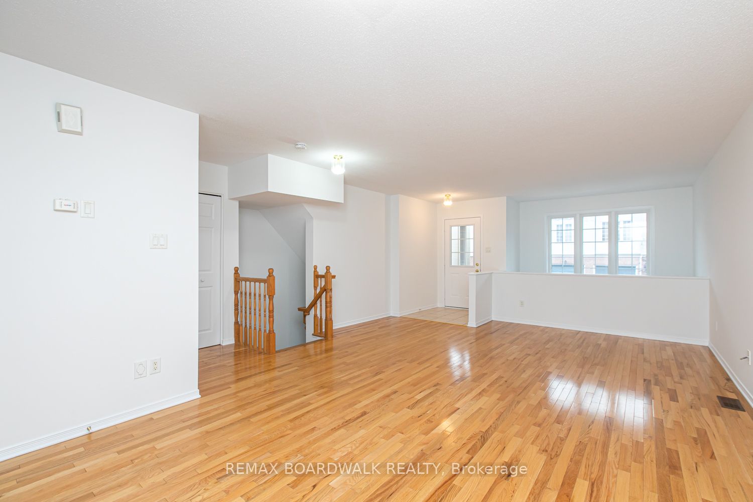 250 Gershwin Private, Bells Corners and South to Fallowfield, ON K2H 1G5 photo 5