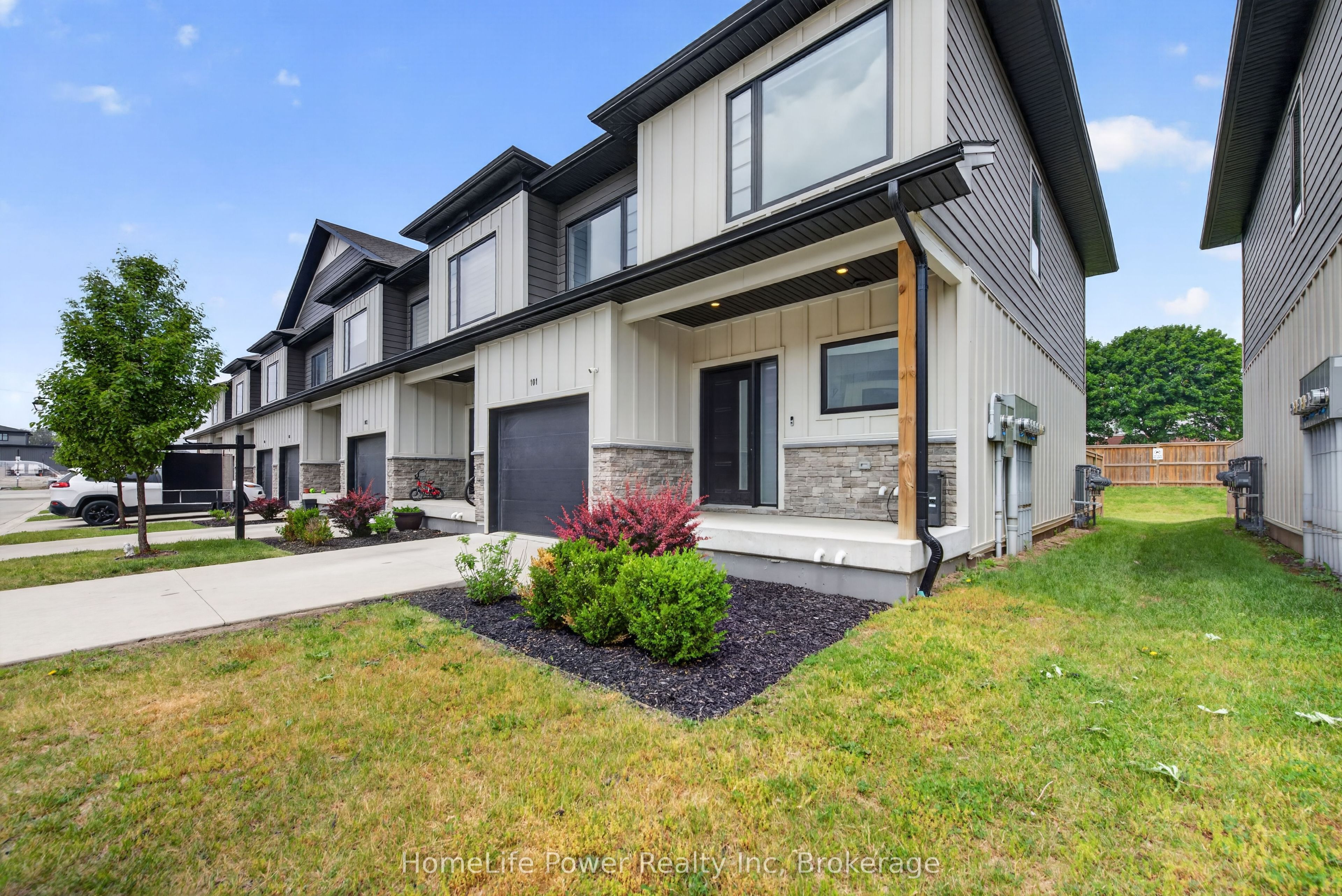 360 Quarter Town Line 101, Tillsonburg, ON N4G 0H7 photo 2