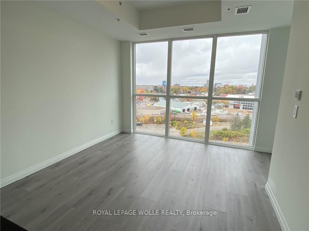 108 Garment Street 1110, Kitchener, ON N2G 0E2 photo 2