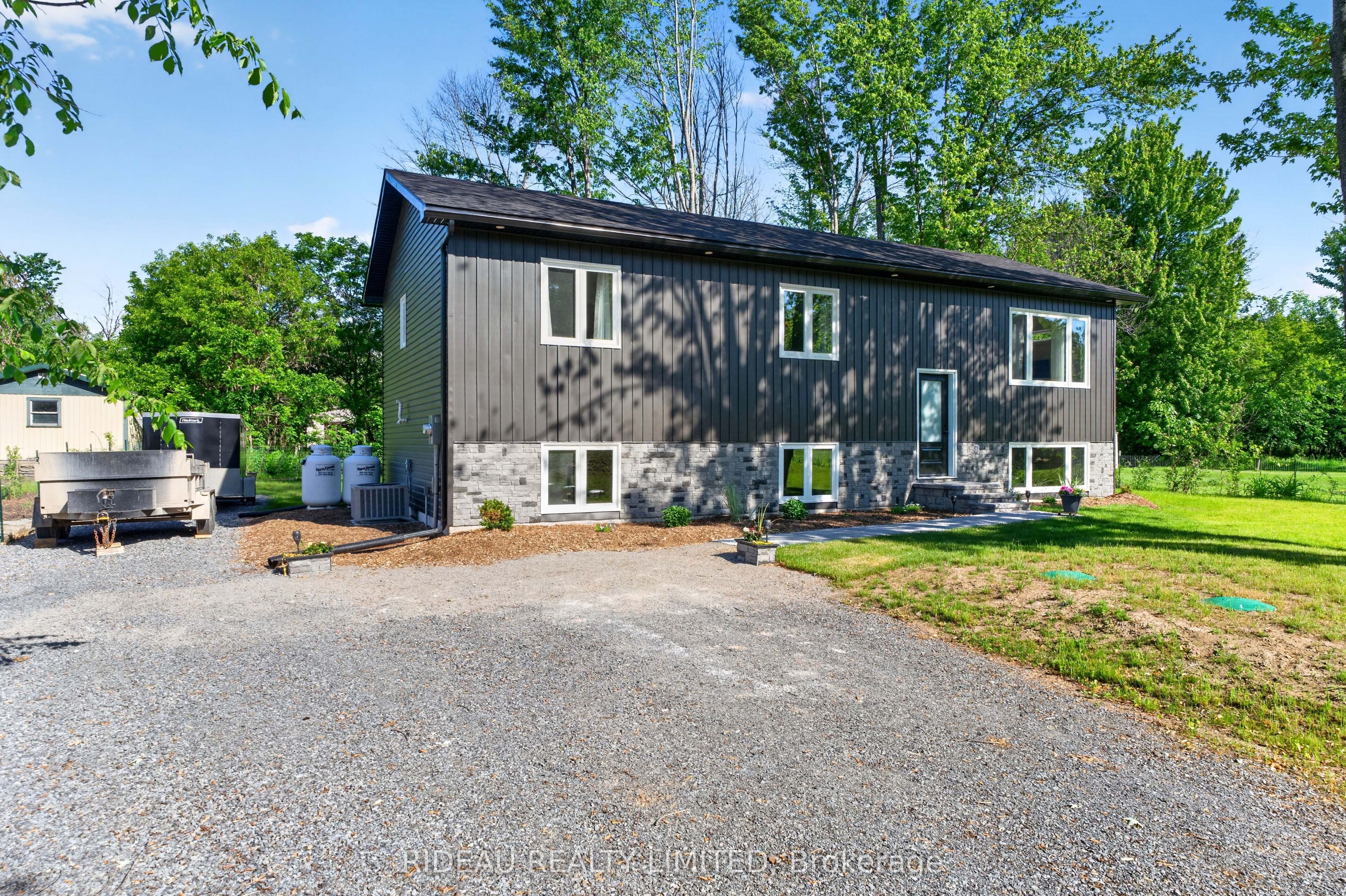 7 Brock Street, Rideau Lakes, ON K0G 1P0
