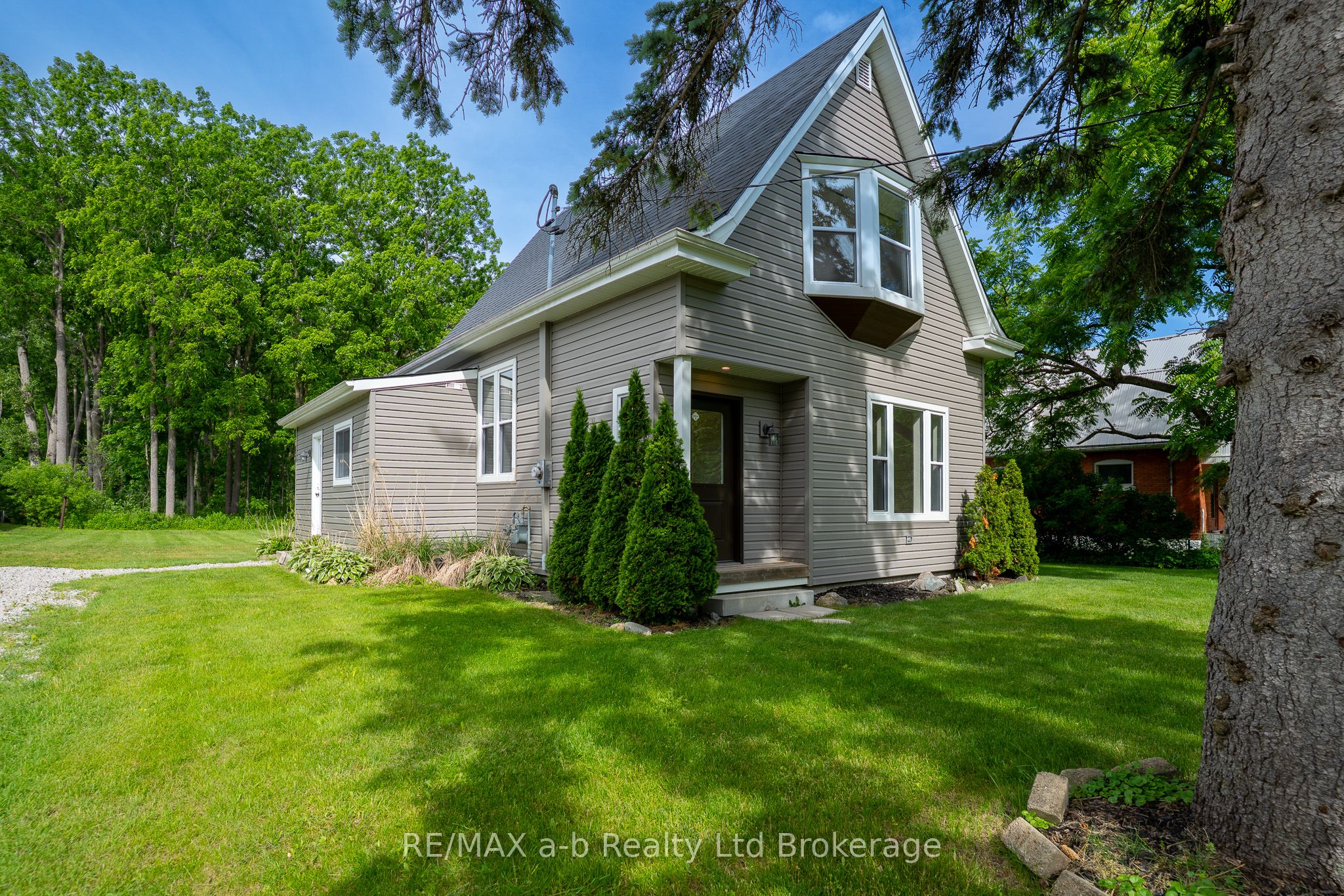 14 Old Vienna Road, Tillsonburg, ON N4G 3C4 photo 2