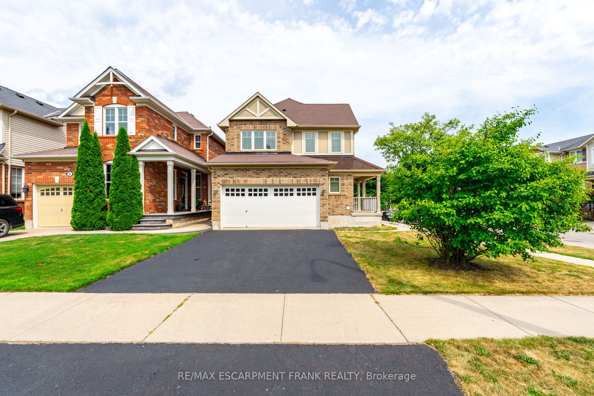 12 EMICK Drive, Hamilton, ON L9K 0C8 photo 3
