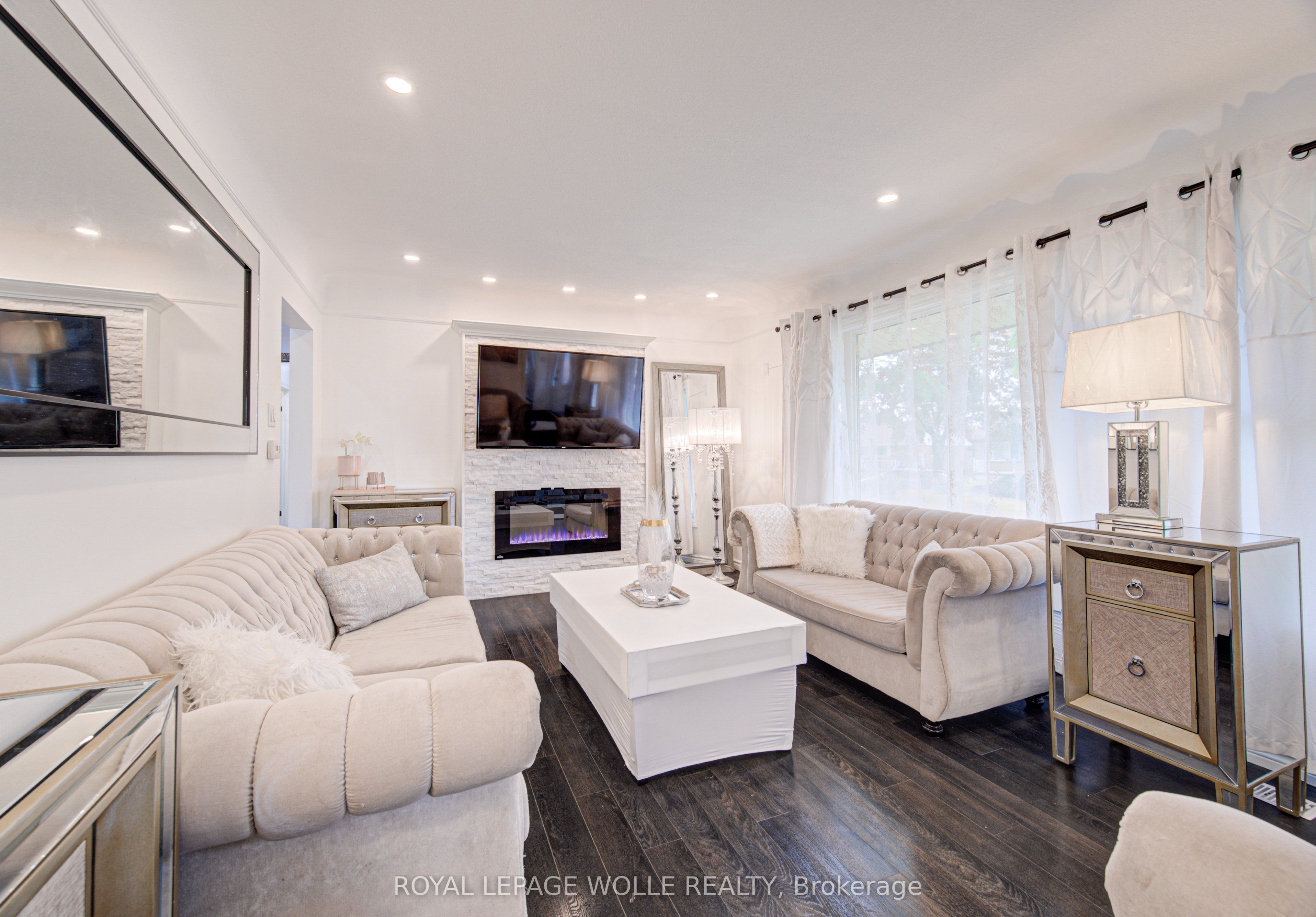 152 Clark Avenue, Kitchener, ON N2C 1Y5 photo 4