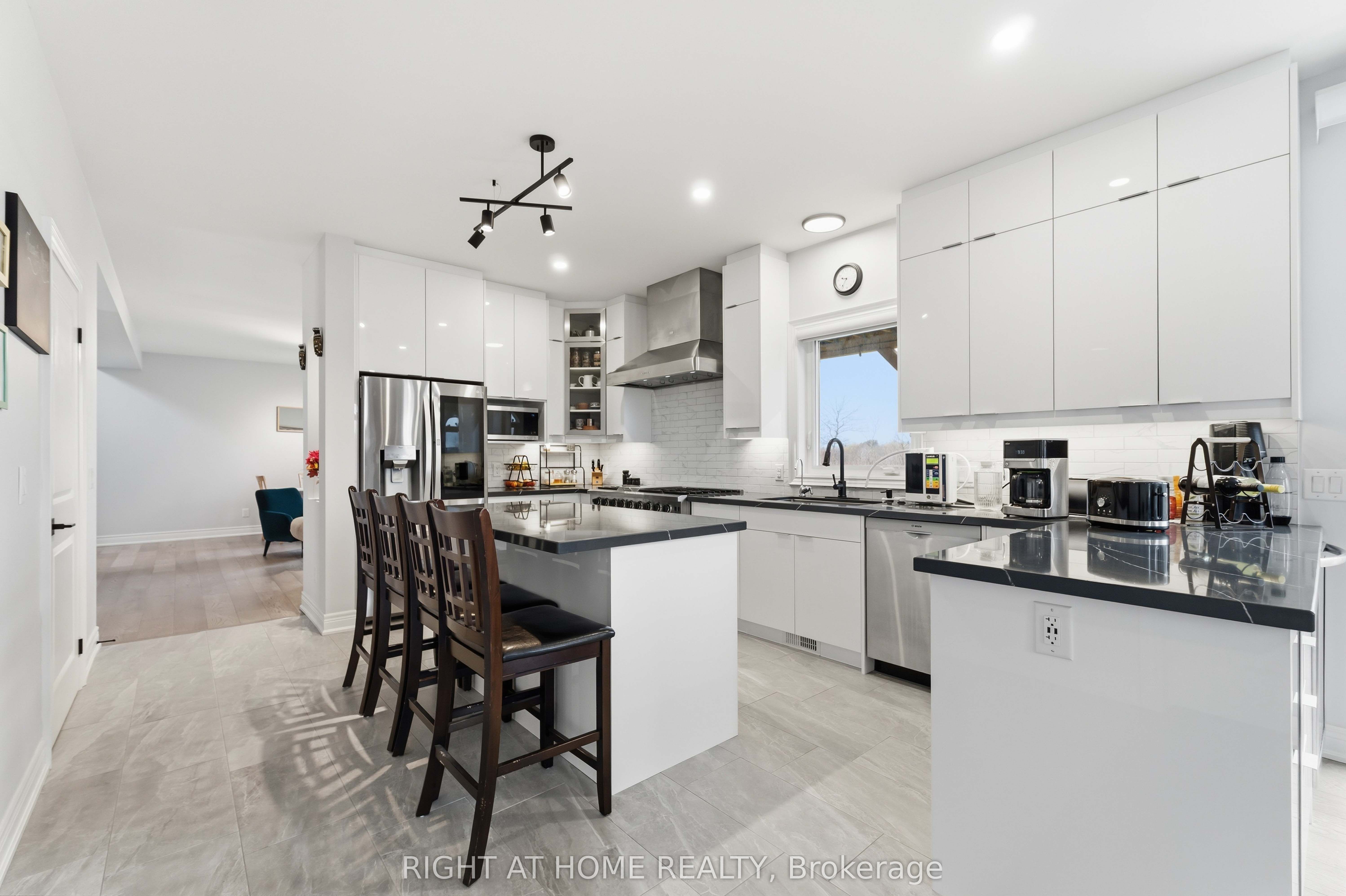 901 Gorham Road, Fort Erie, ON L0S 1N0 photo 4