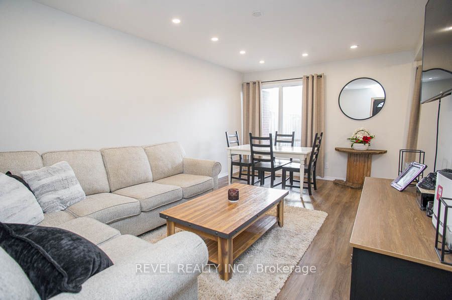 273 Elgin Street 52, Brantford, ON N3S 5B2 photo 3