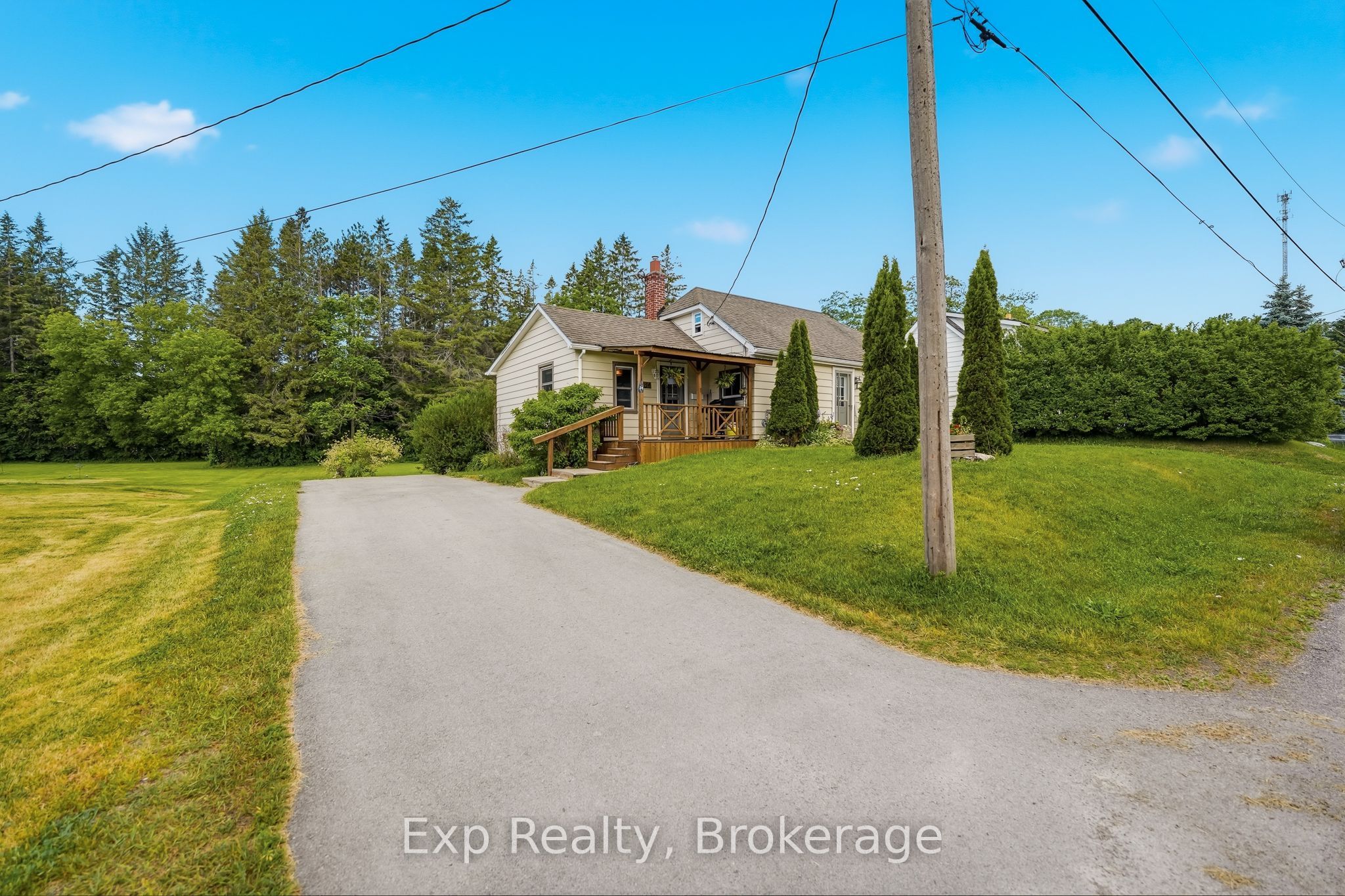 34 South Park Street, Quinte West, ON K0K 2C0 photo 2