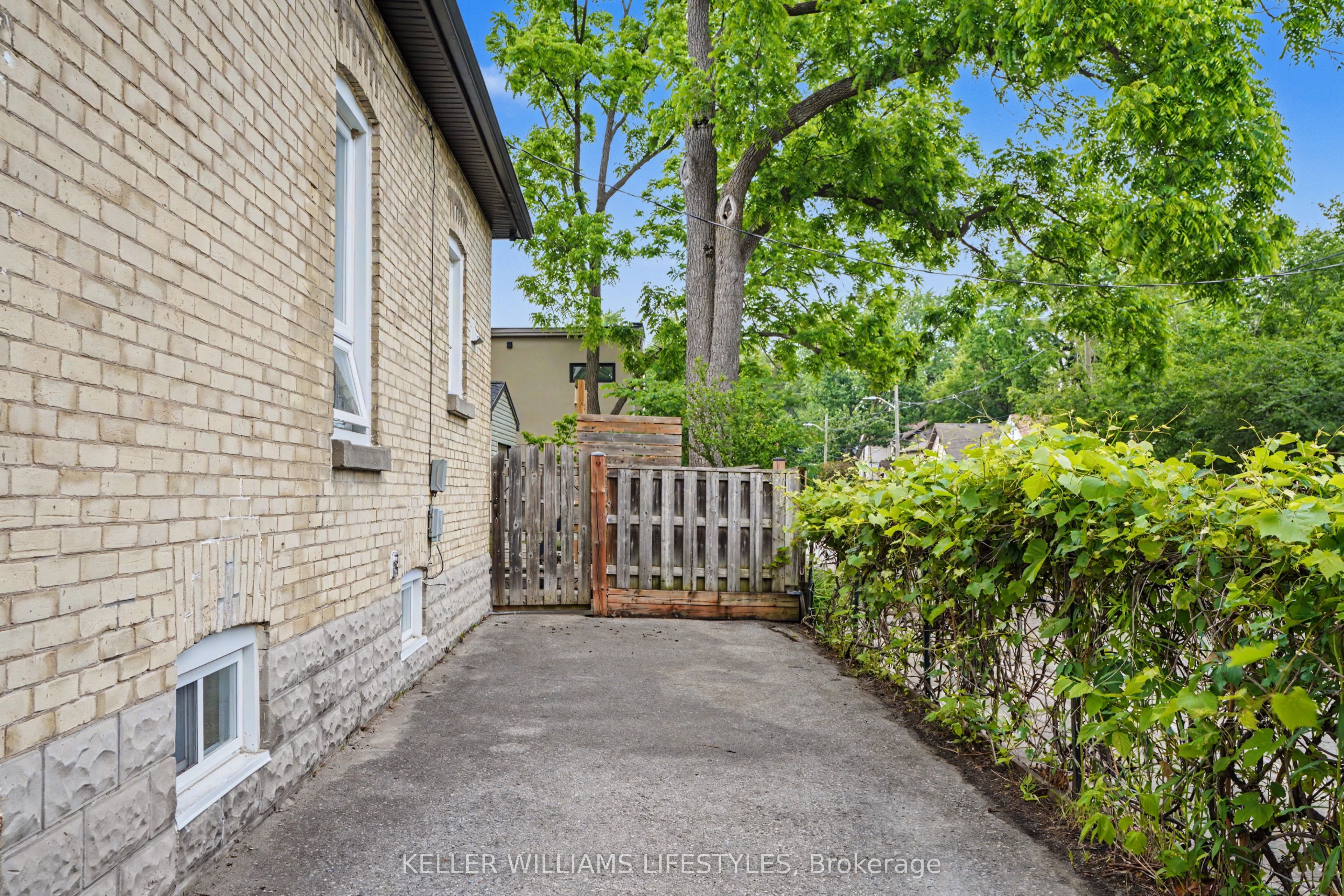 48 Tecumseh Avenue E, London South, ON N6C 1R7 photo 4