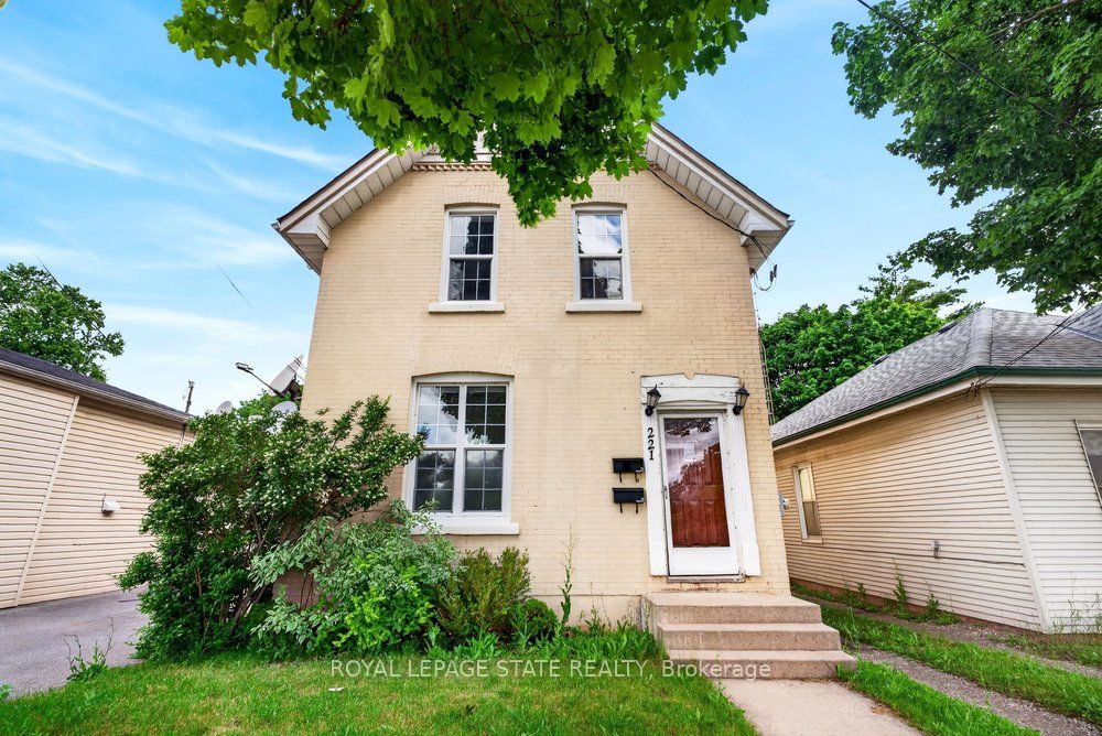 221 Grand River Avenue, Brantford, ON N3T 4Y3 photo 3