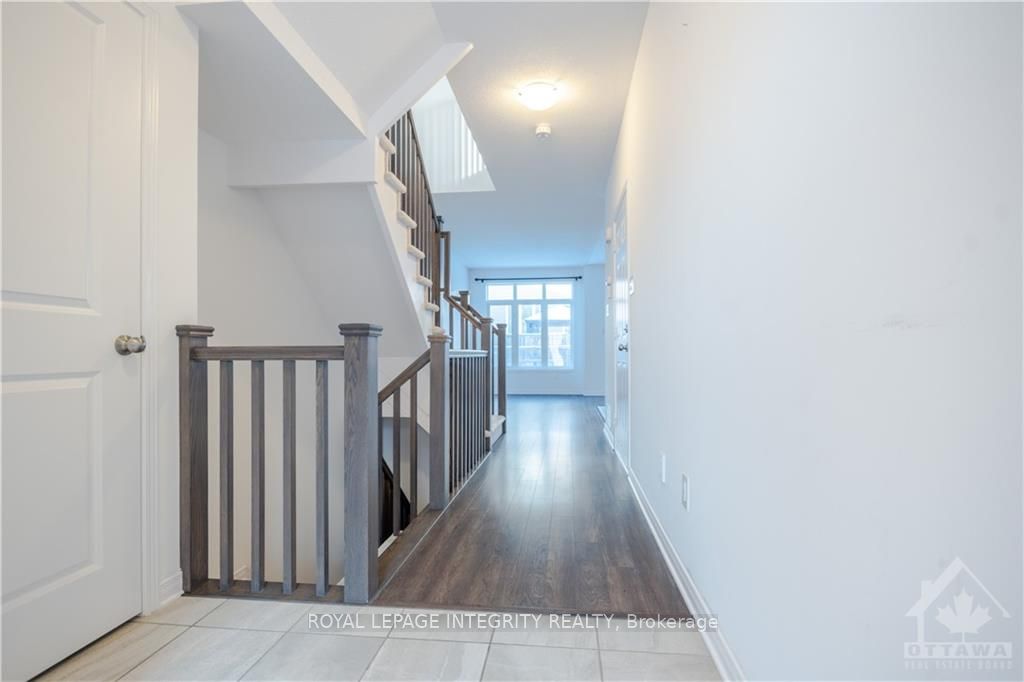 190 Camden Private, Barrhaven, ON K2J 6J1 photo 2