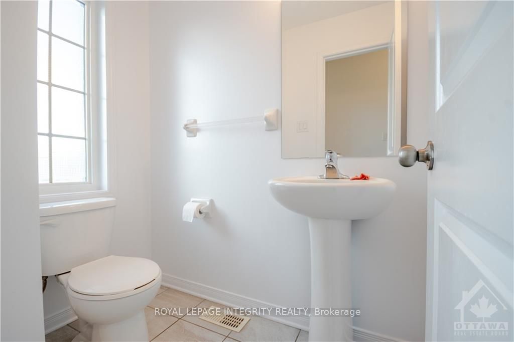 190 Camden Private, Barrhaven, ON K2J 6J1 photo 4