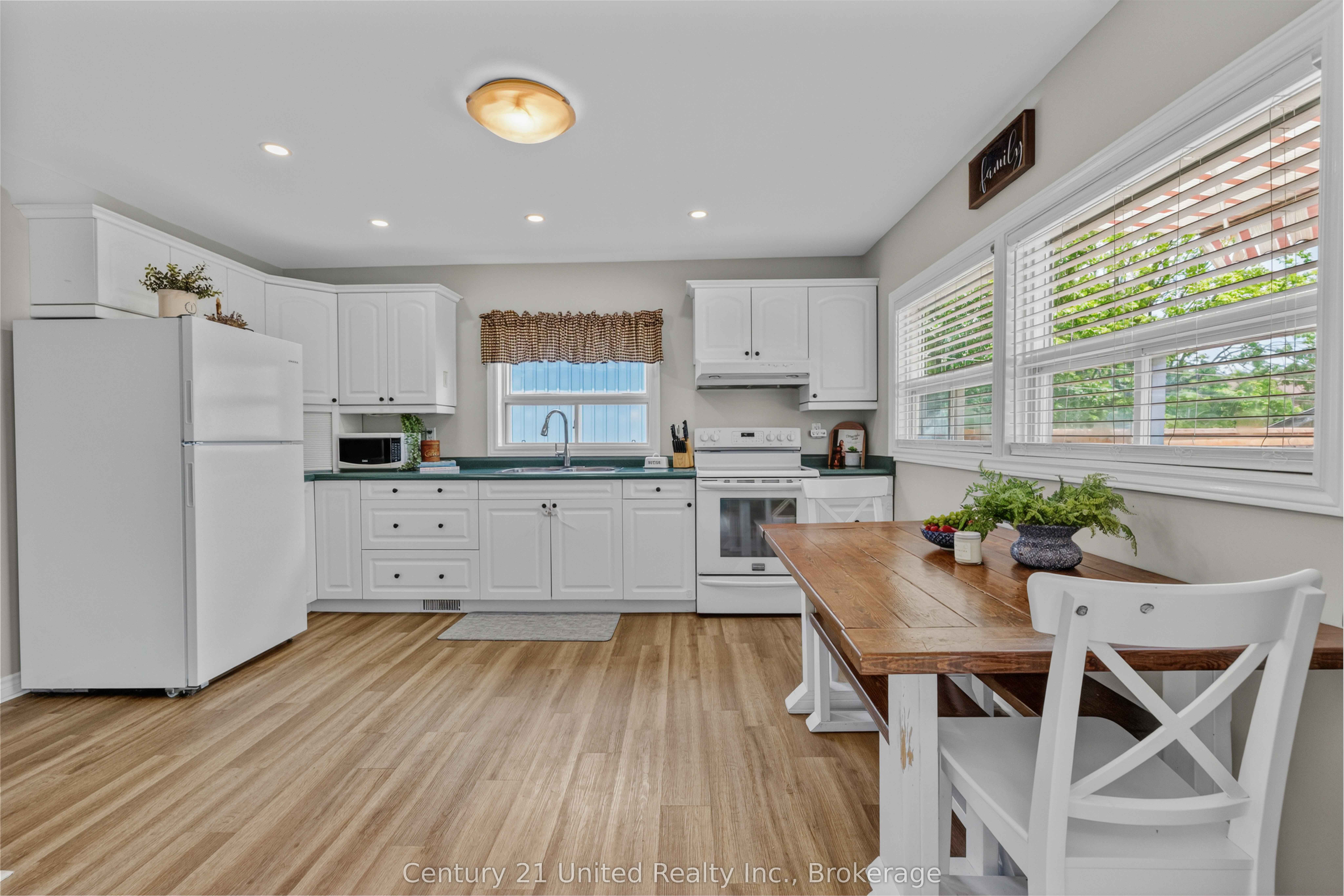 48 Leahys Lane, Peterborough, ON K9H 2H1 photo 3