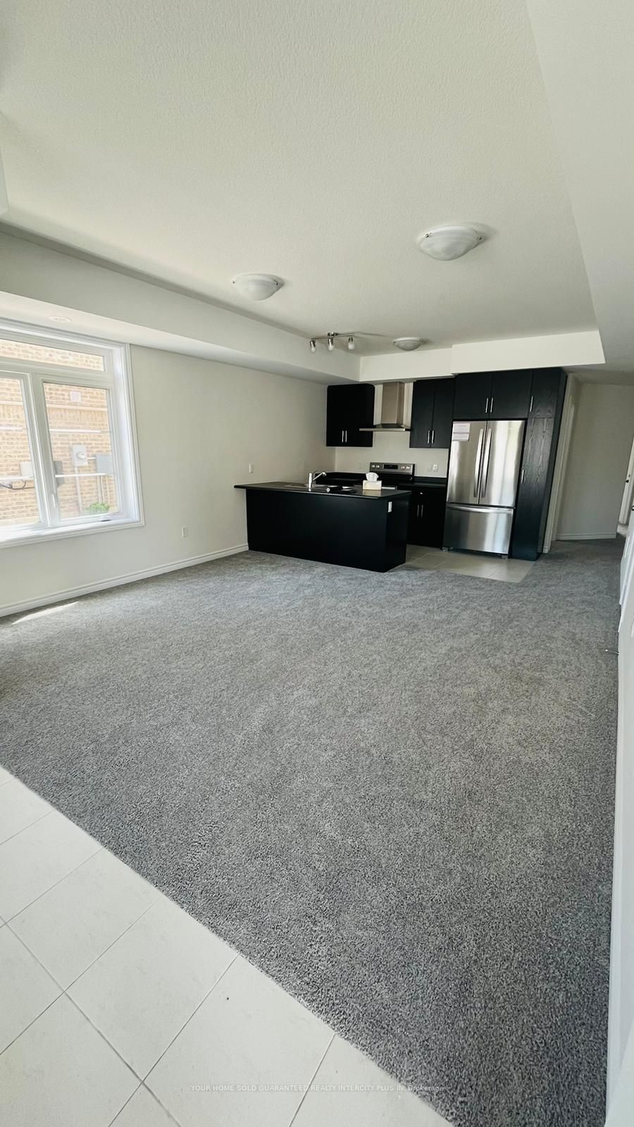 24 Lomond Lane, Kitchener, ON N2R 1R7 photo 2