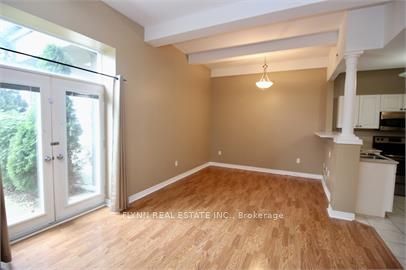 6365 Drummond Road 104, Niagara Falls, ON L2G 4N1 photo 5